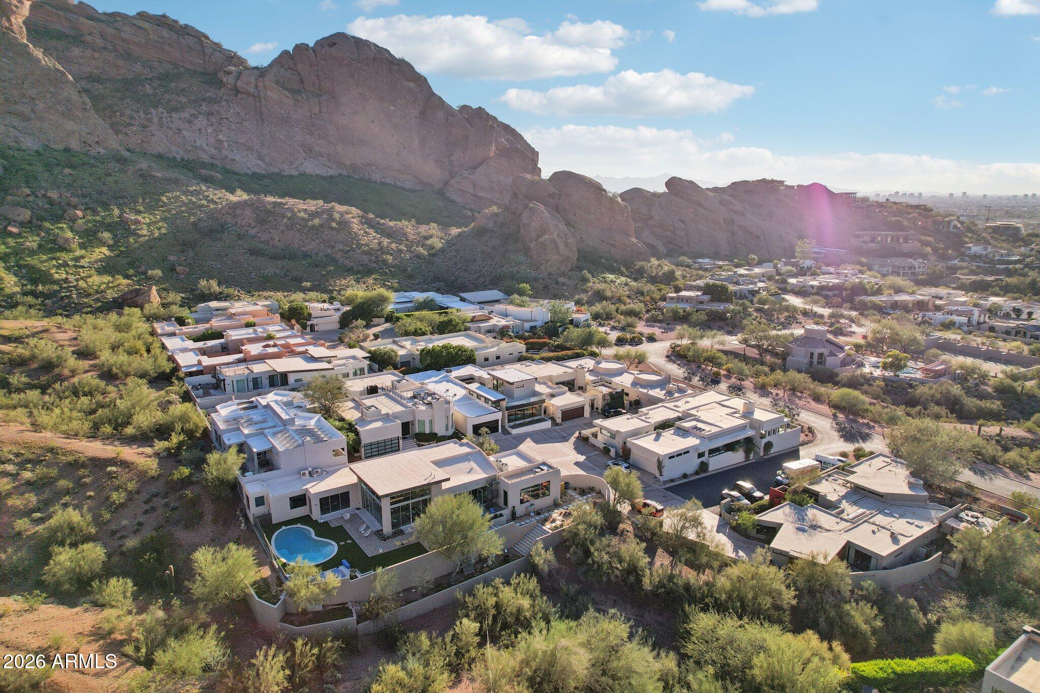 ECHO CANYON - Residential