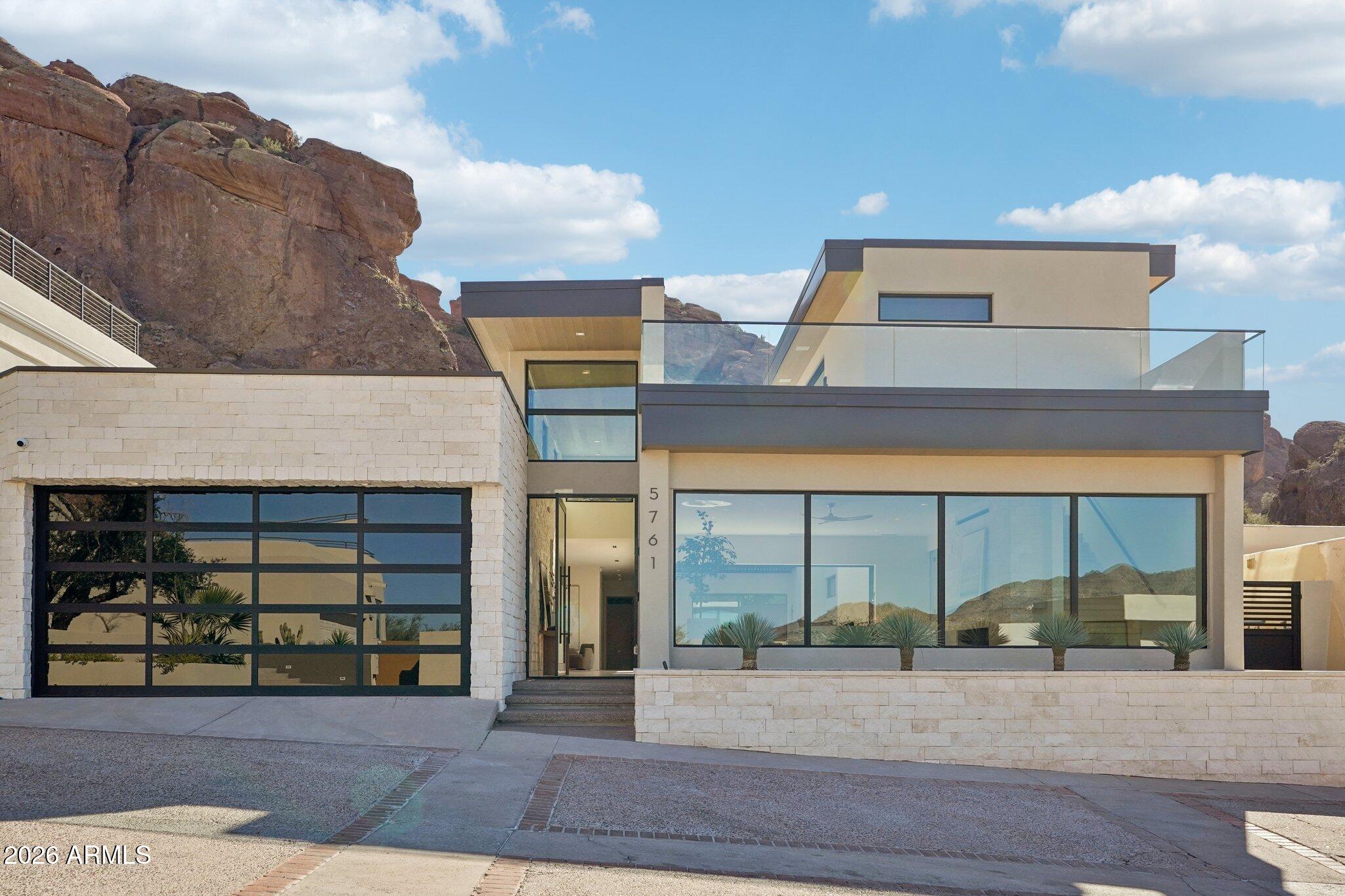 ECHO CANYON - Residential