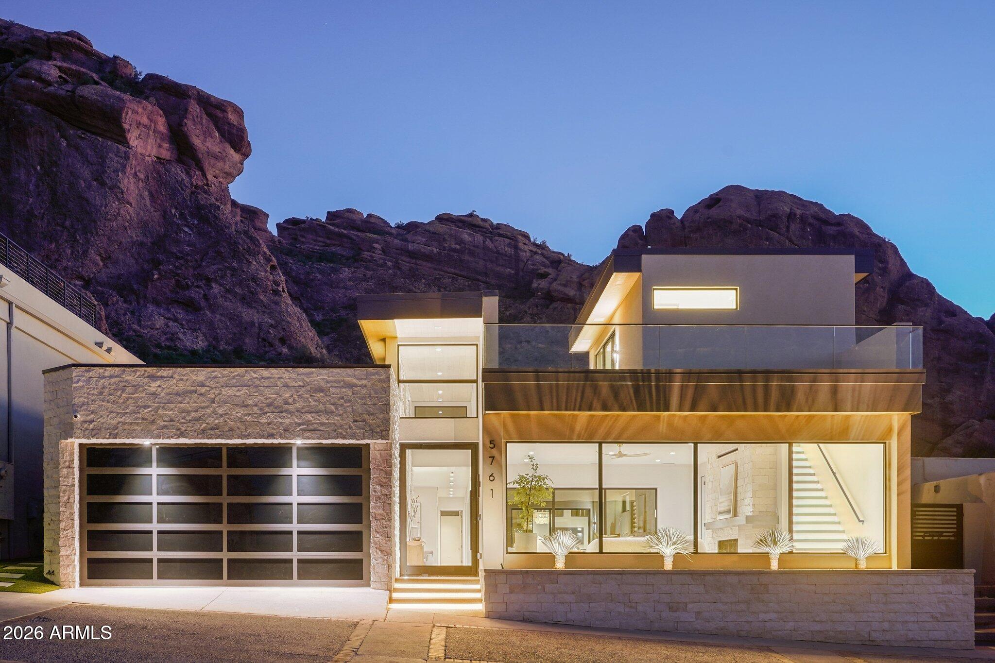 ECHO CANYON - Residential