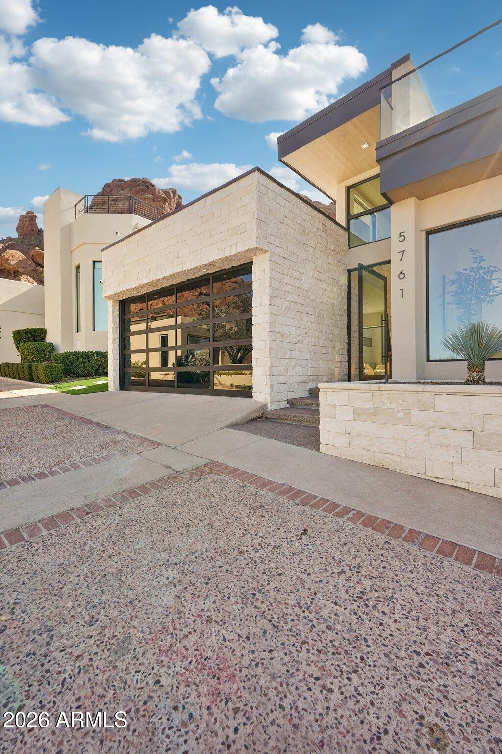 ECHO CANYON - Residential