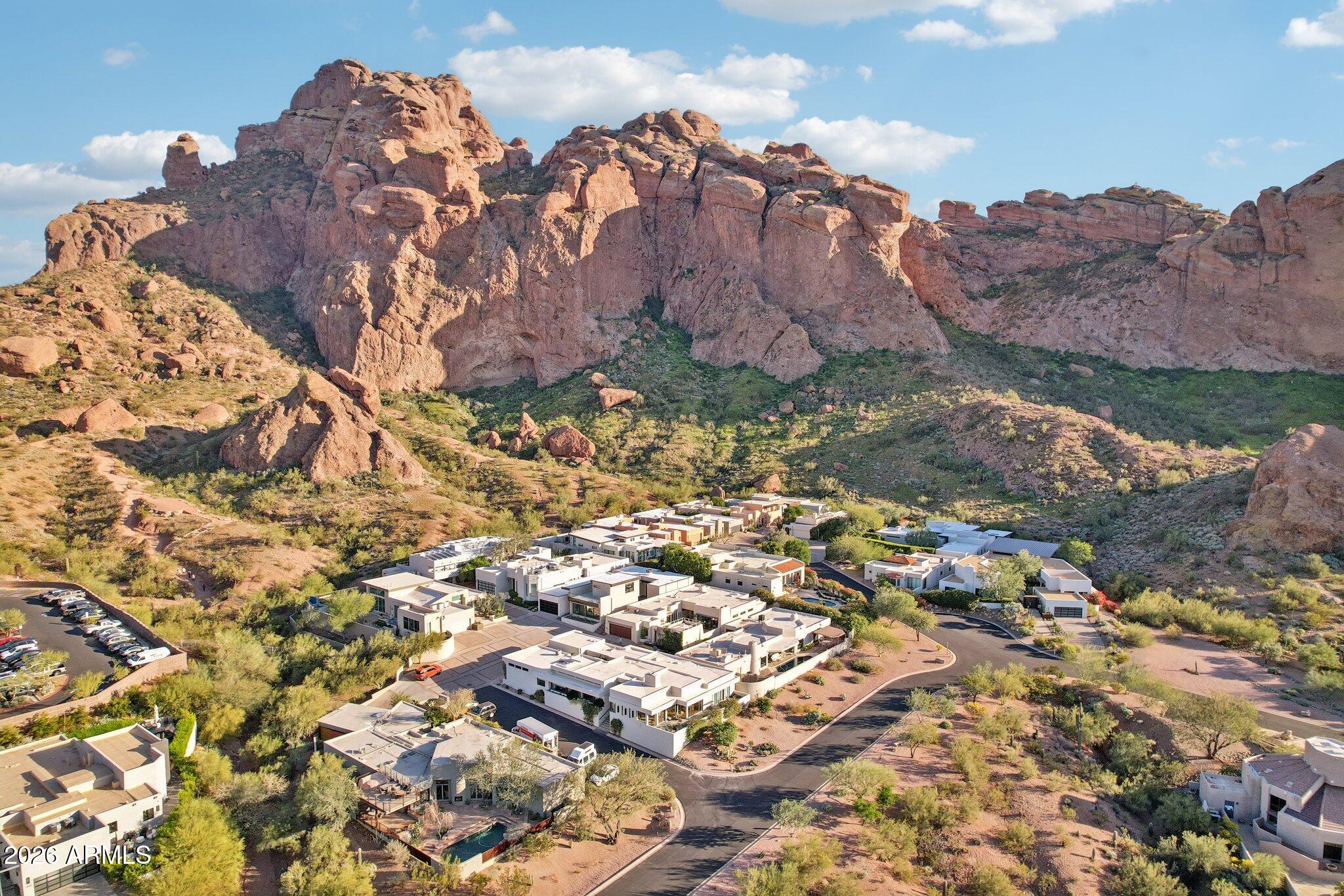 ECHO CANYON - Residential