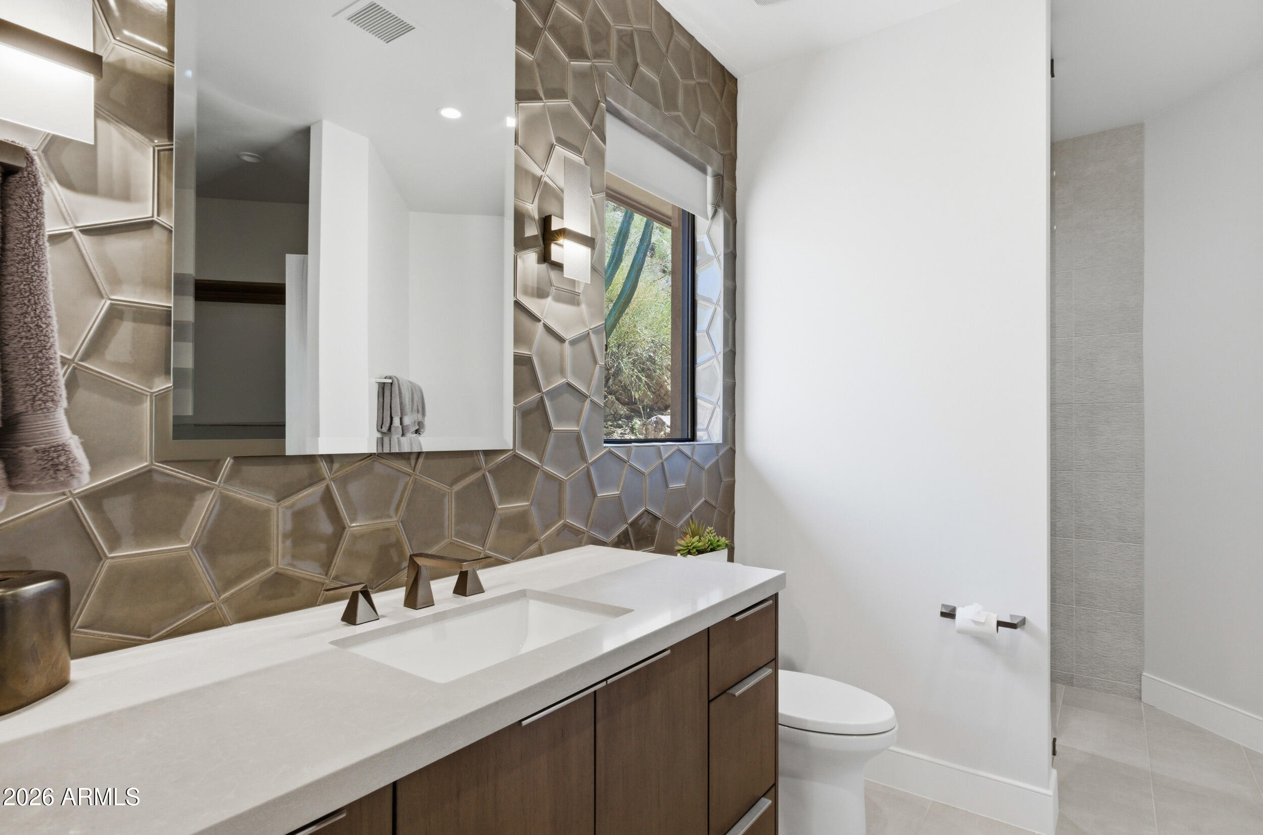 LAS BRISAS AMD - Residential