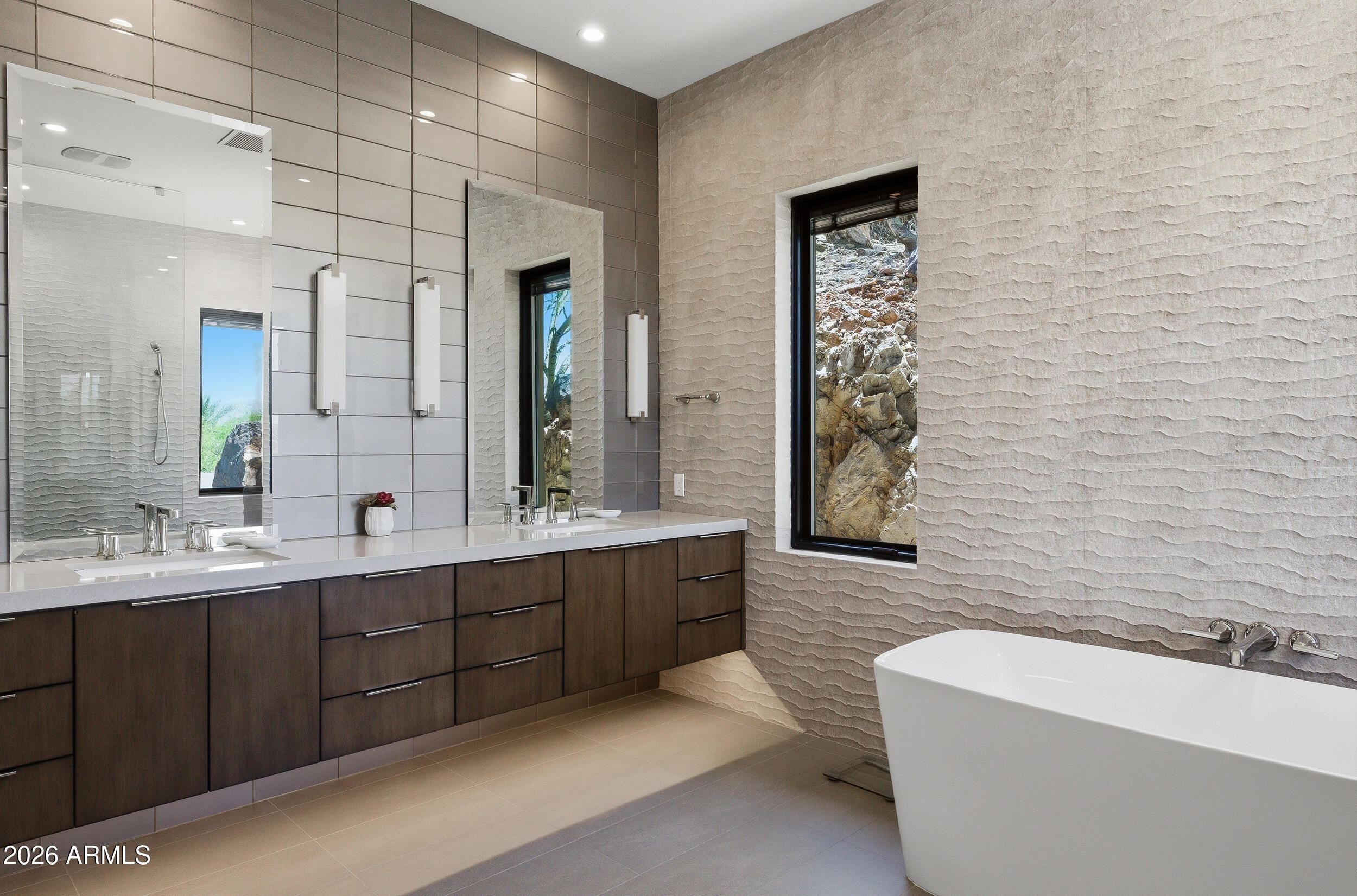 LAS BRISAS AMD - Residential