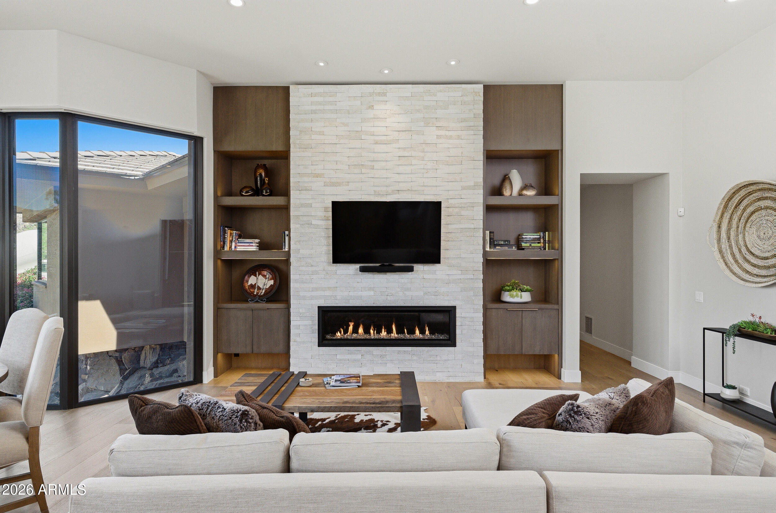 LAS BRISAS AMD - Residential