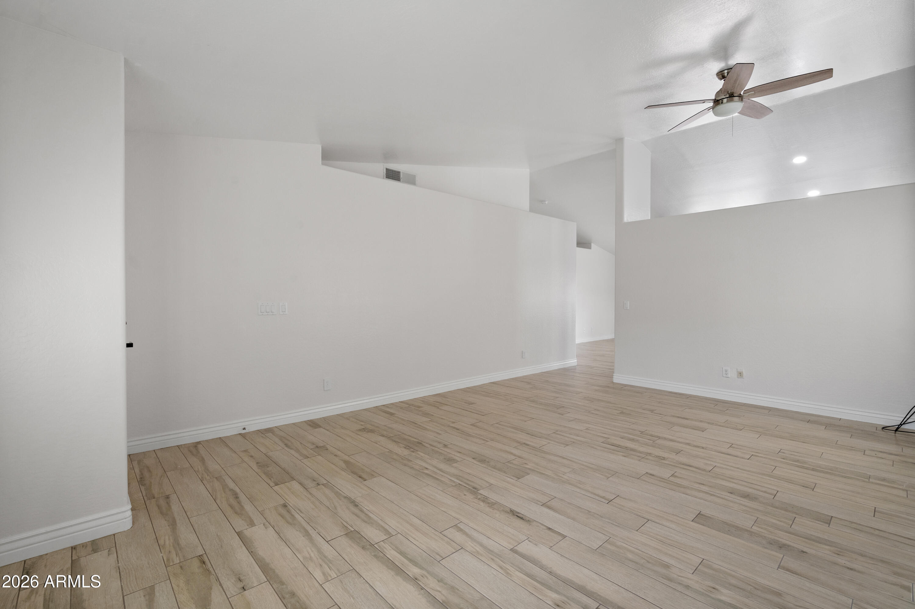 CASTLEGATE - Residential Lease