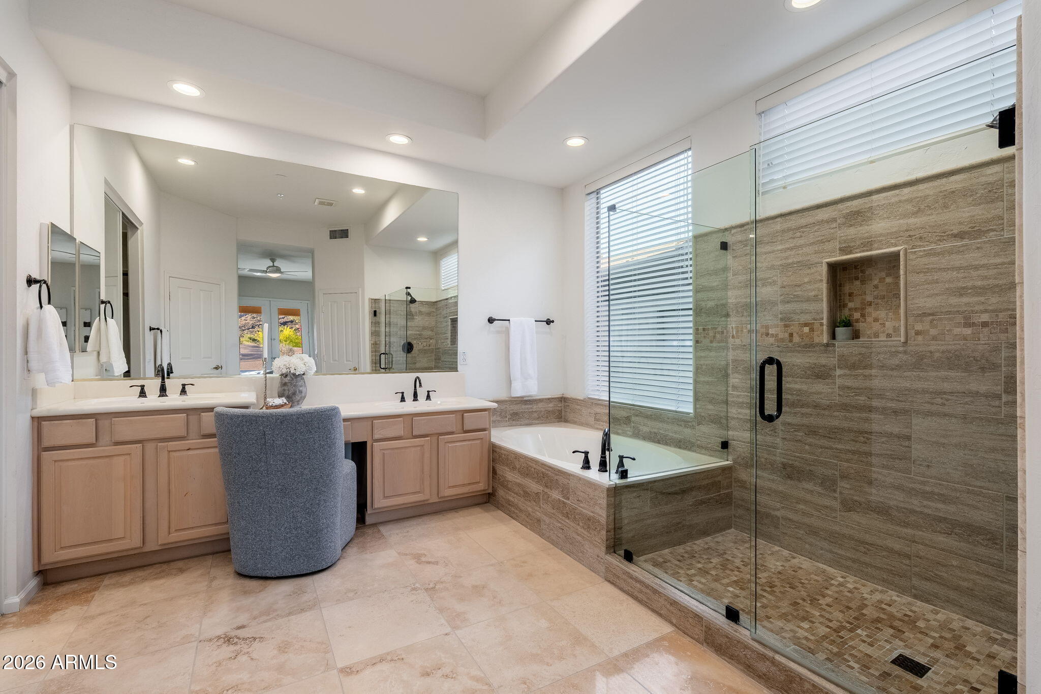 PALOMA PASEO - Residential