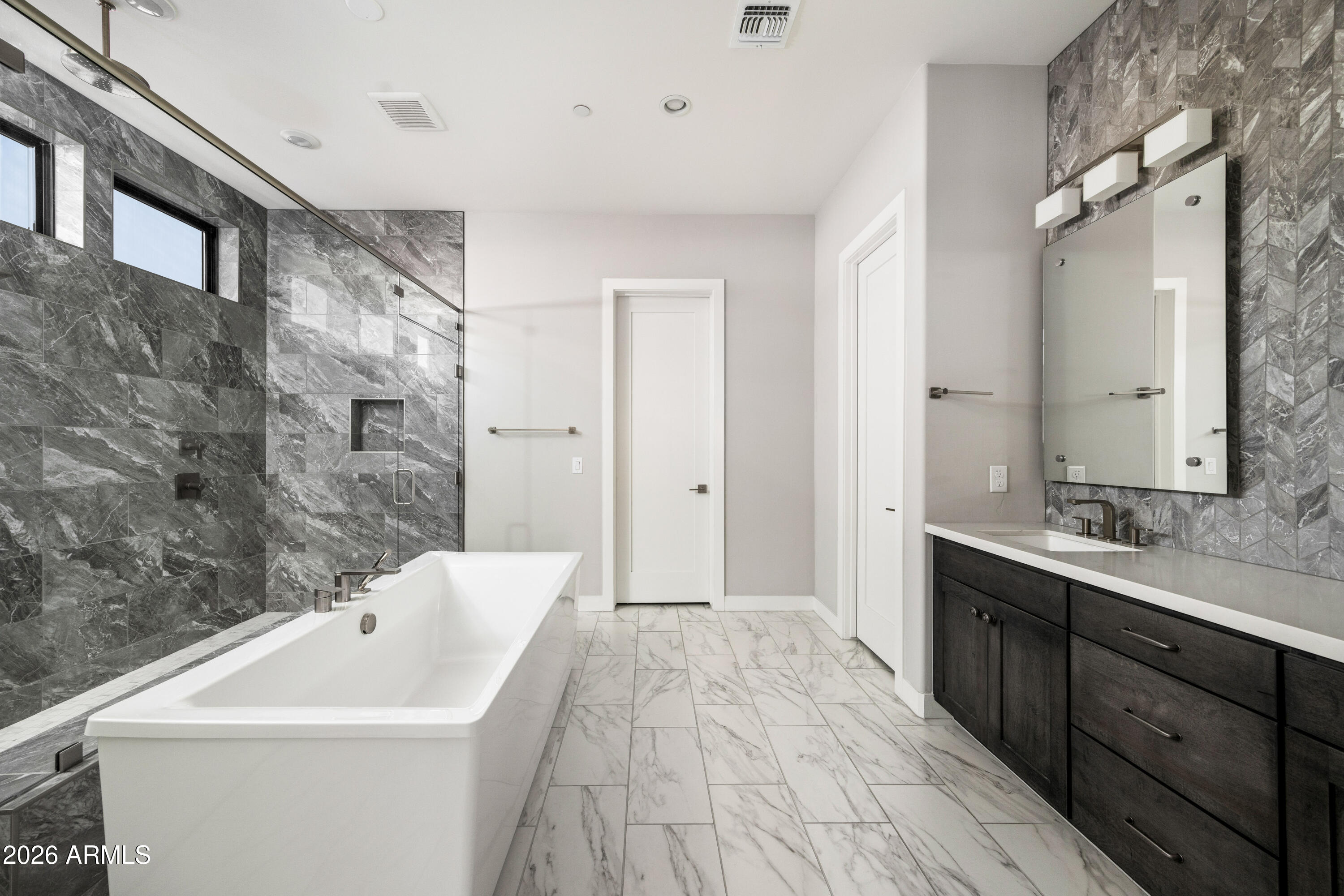 ADERO CANYON - Residential