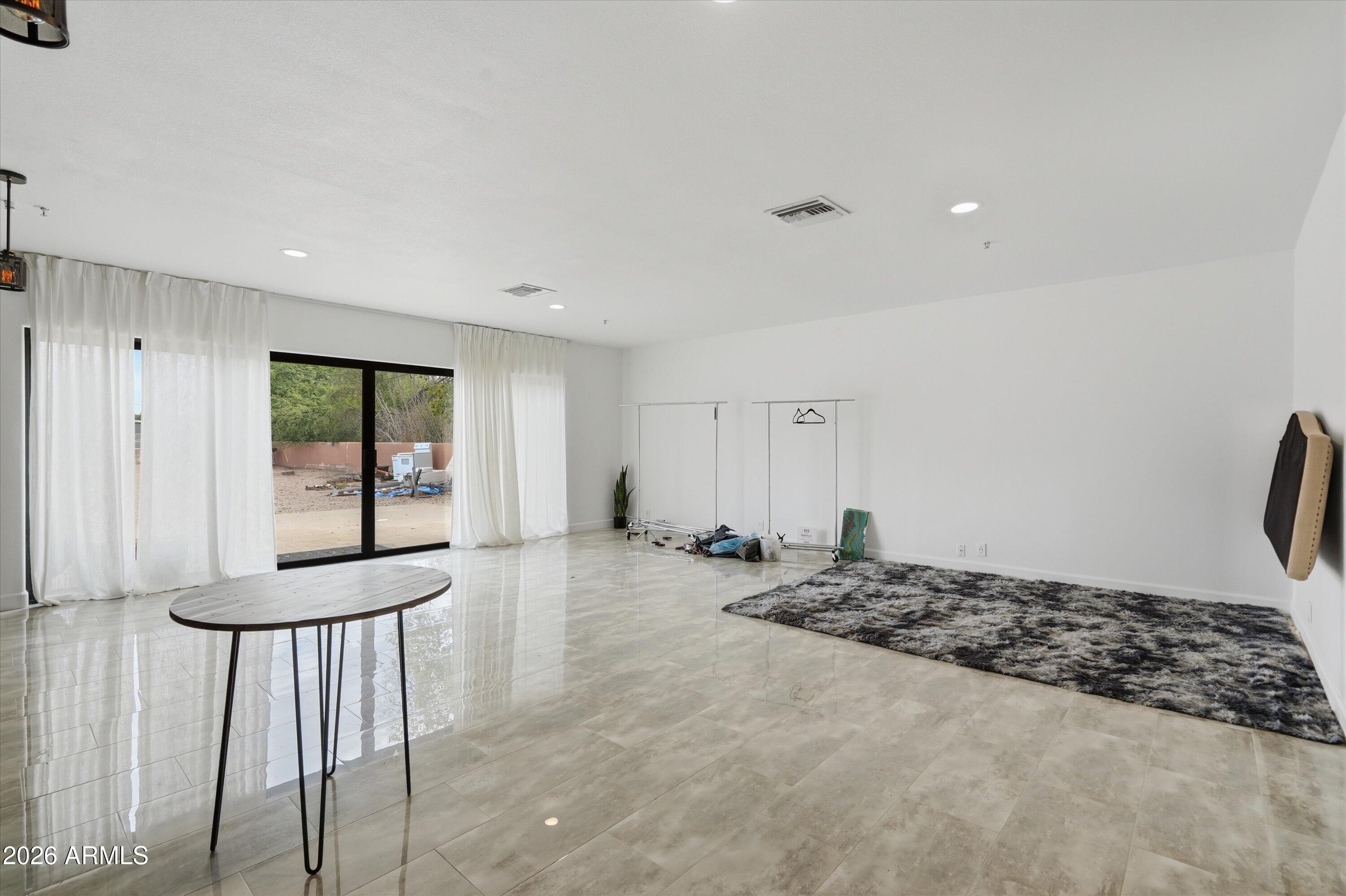 Cactus Corridor at Scottsdale Rd - Residential