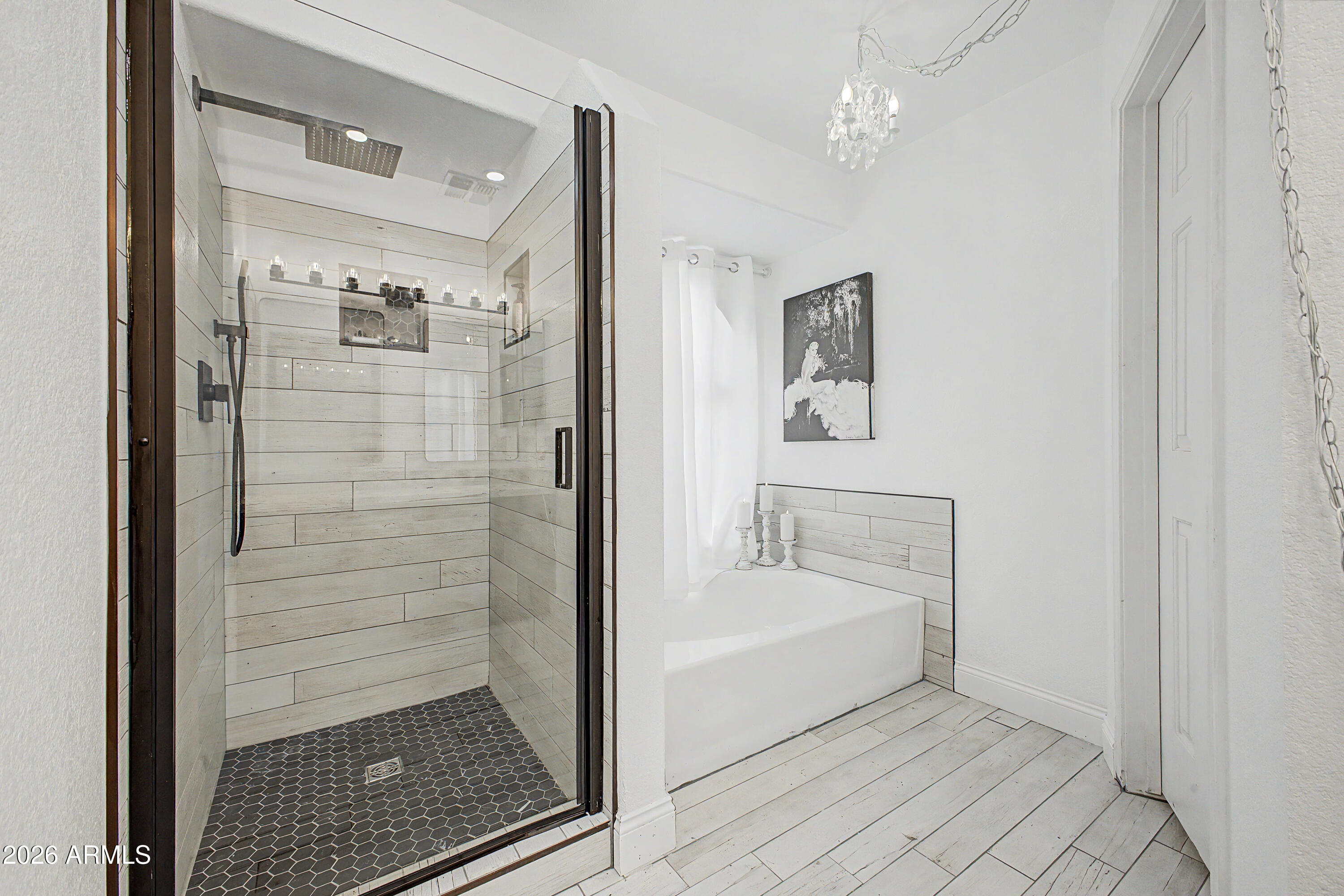MISSION TIERRA REPLAT LOT 1-102 TR AB - Residential