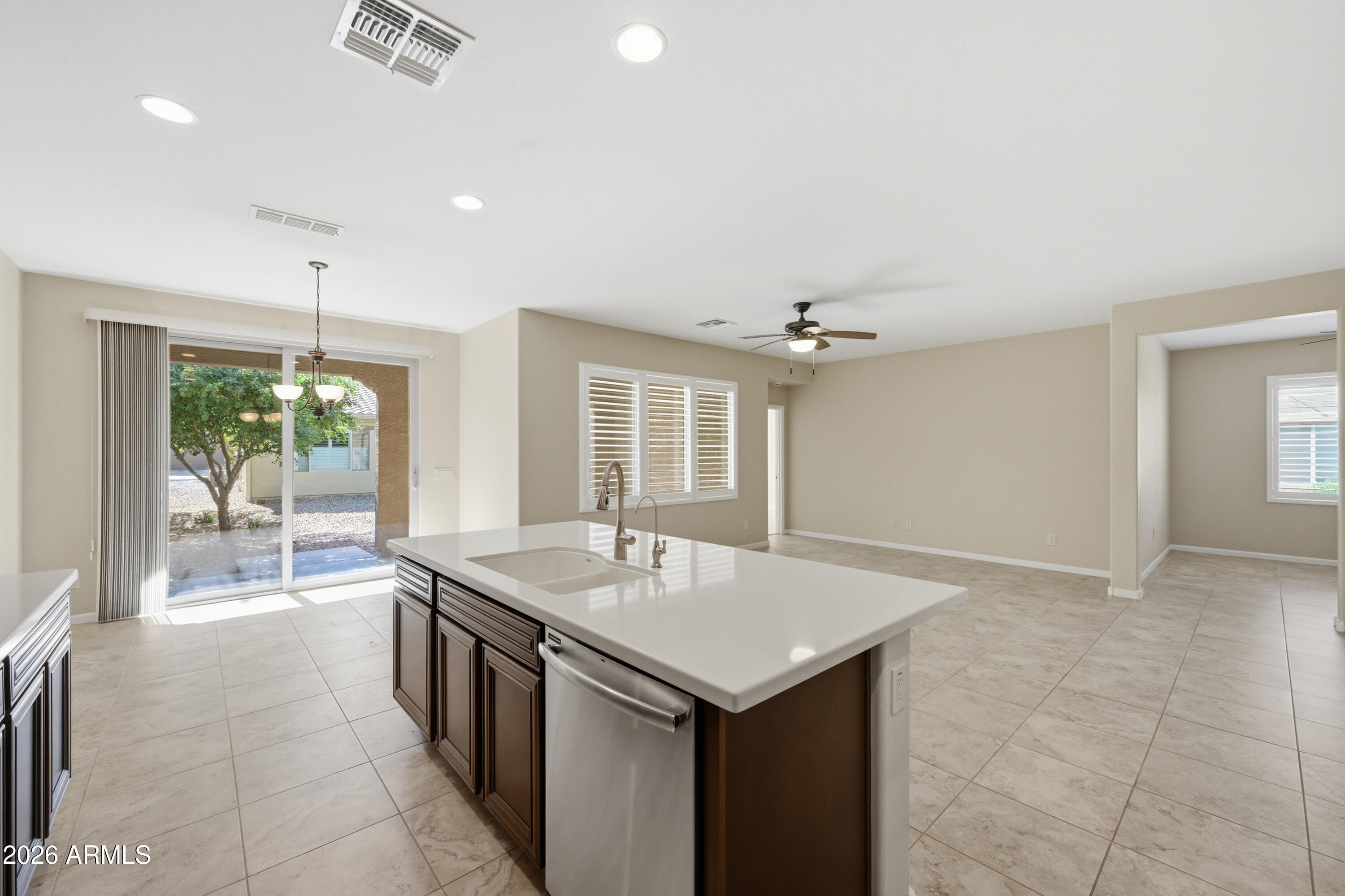 ROBSON RANCH - ARIZONA UNIT NINETEEN B 2013083804 - Residential