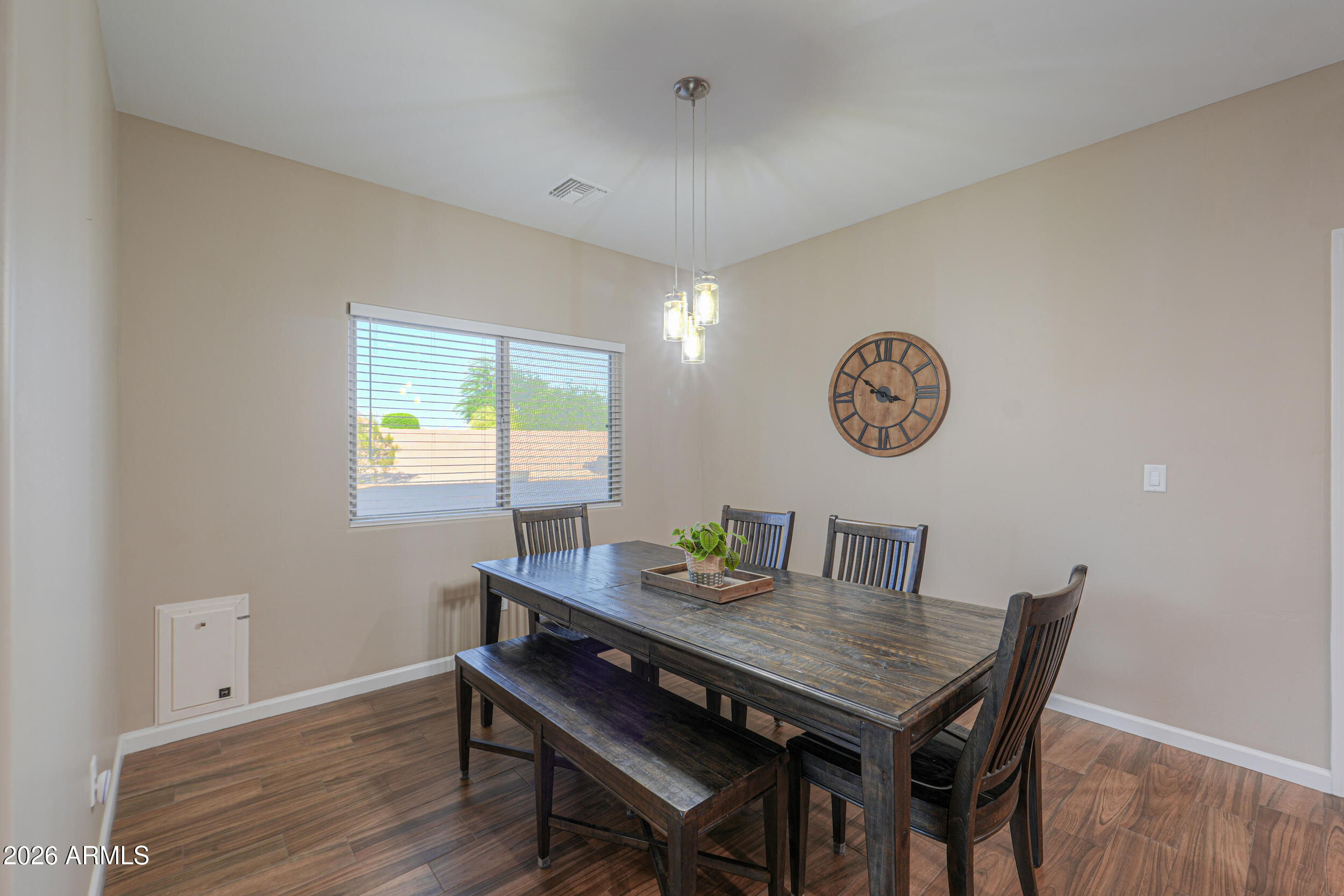 COM @ THE W4 COR OF SEC 25-01N-08E TH N-330.94 TH - Residential