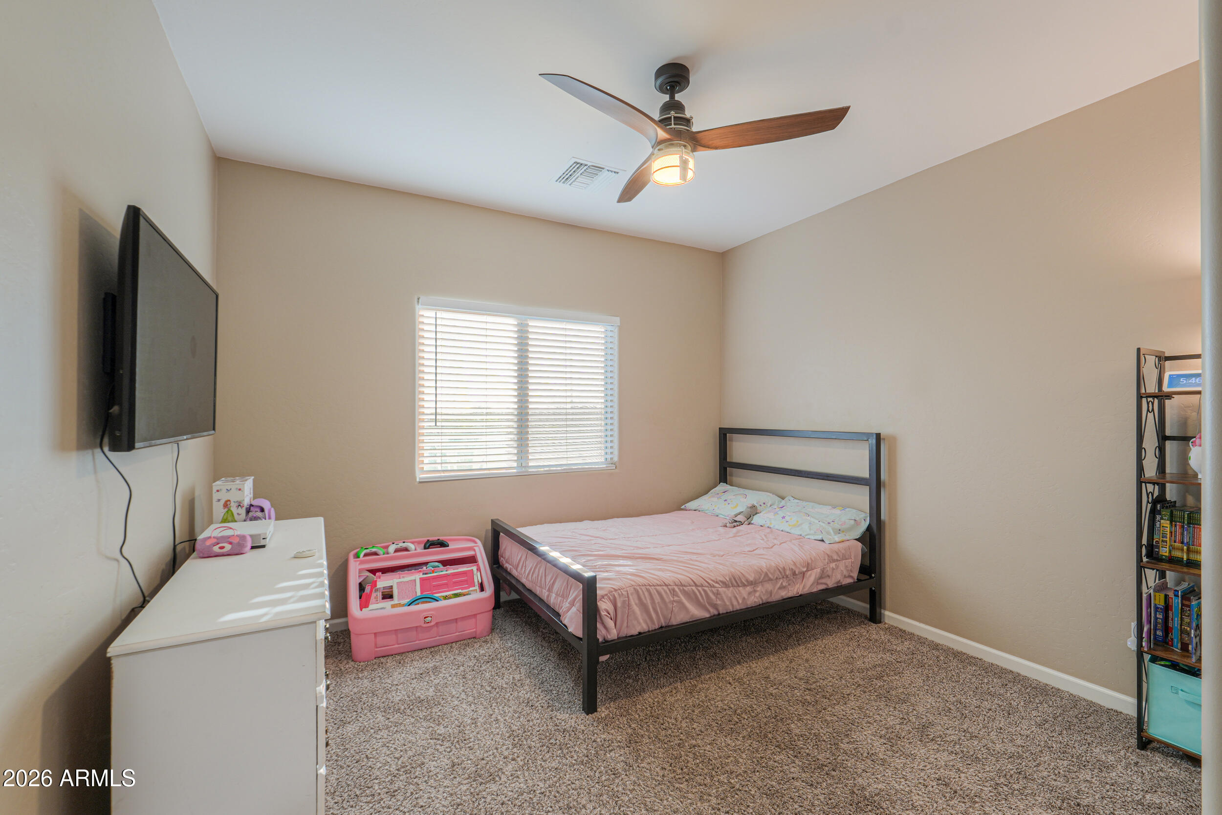 COM @ THE W4 COR OF SEC 25-01N-08E TH N-330.94 TH - Residential