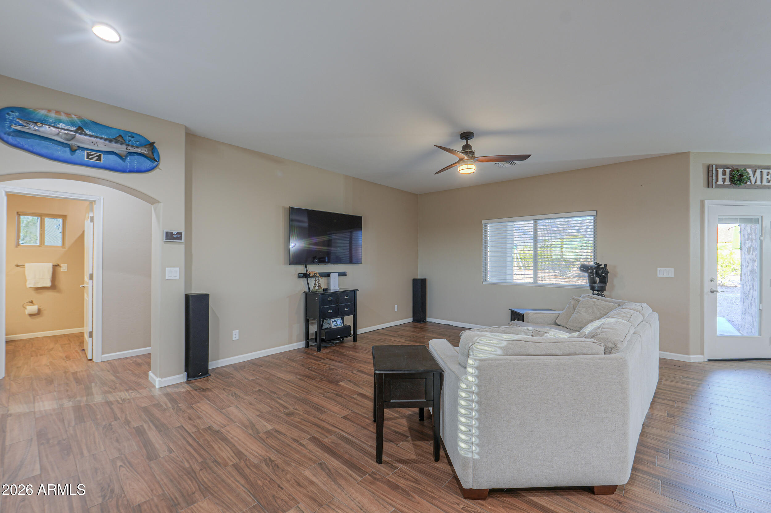COM @ THE W4 COR OF SEC 25-01N-08E TH N-330.94 TH - Residential