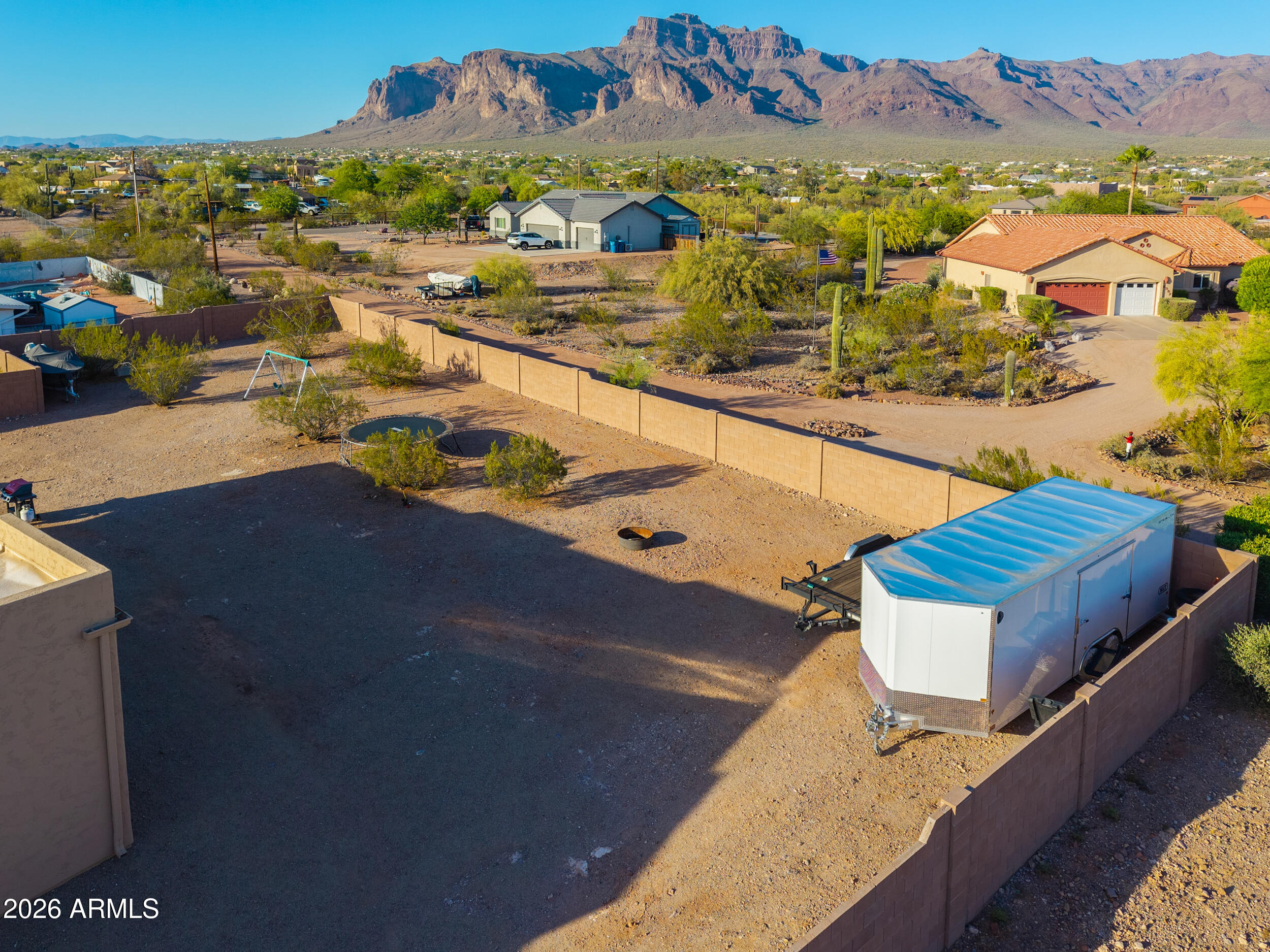 COM @ THE W4 COR OF SEC 25-01N-08E TH N-330.94 TH - Residential