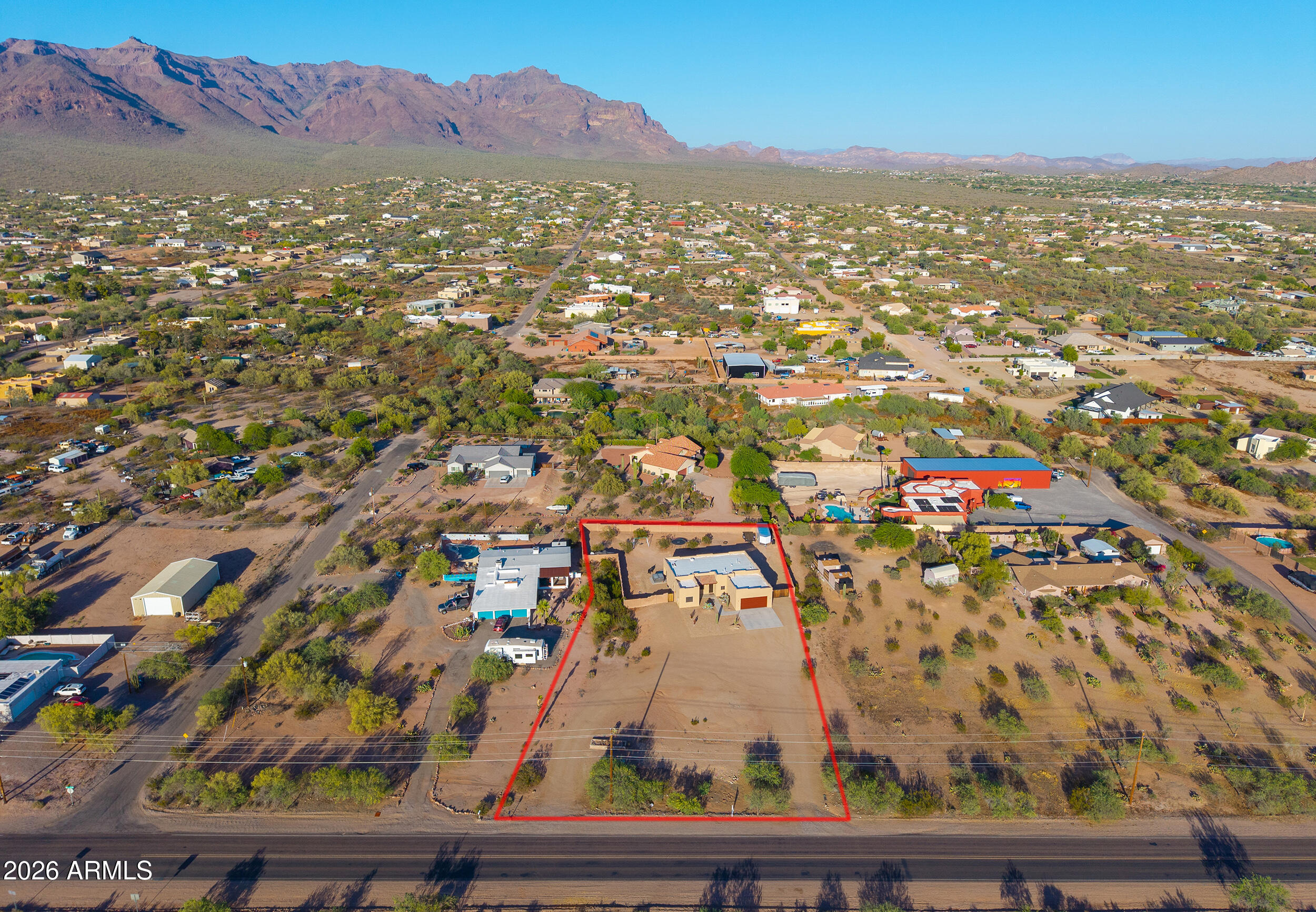 COM @ THE W4 COR OF SEC 25-01N-08E TH N-330.94 TH - Residential
