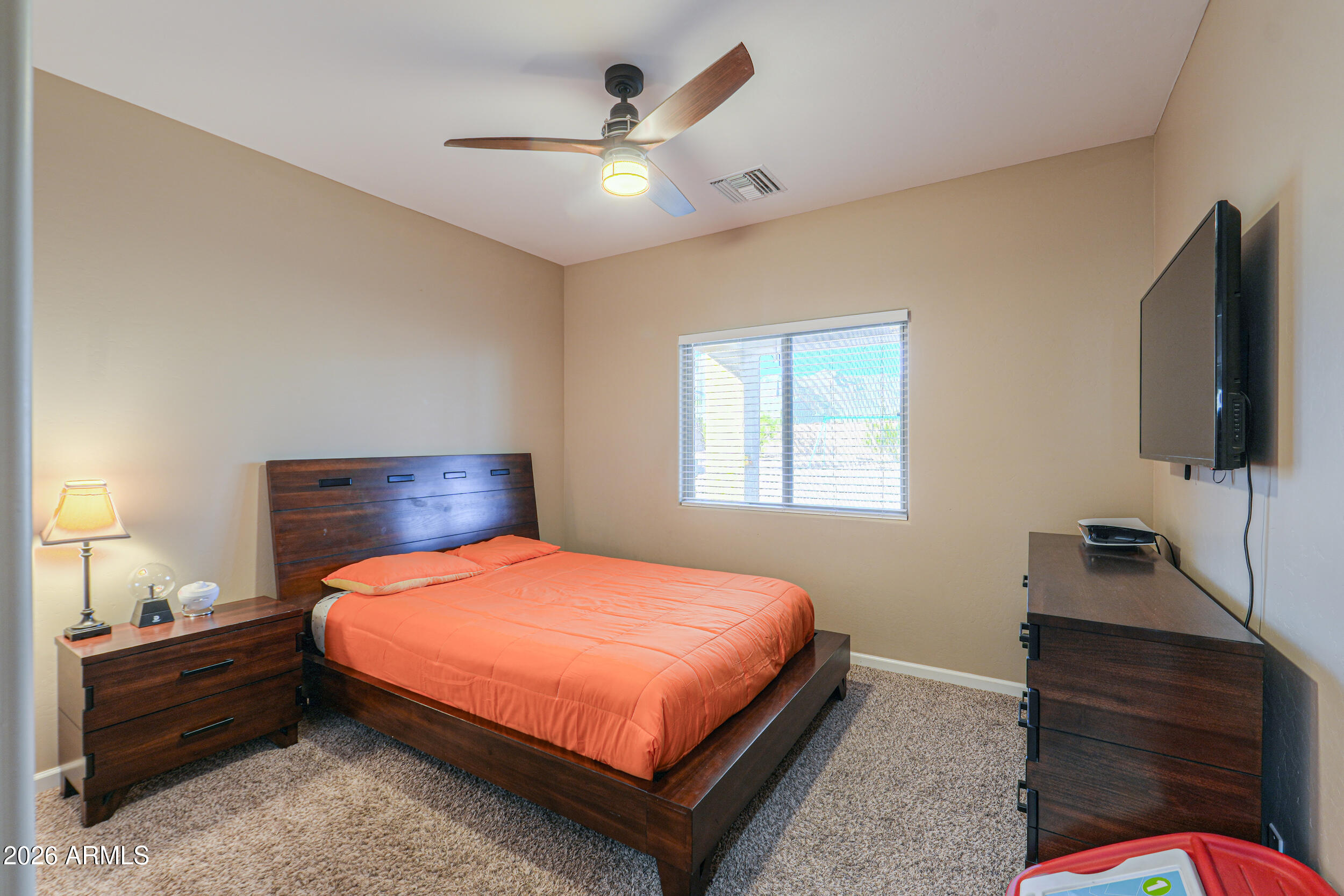 COM @ THE W4 COR OF SEC 25-01N-08E TH N-330.94 TH - Residential