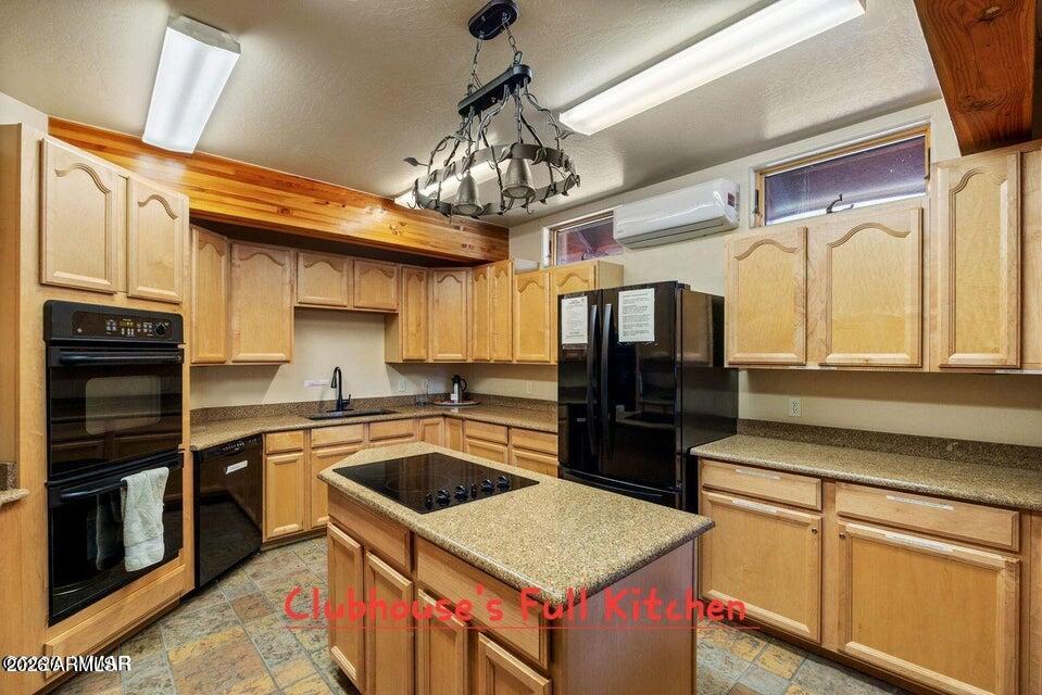 WHITE MOUNTAIN VACATION VILLAGE UNIT 4 - Residential