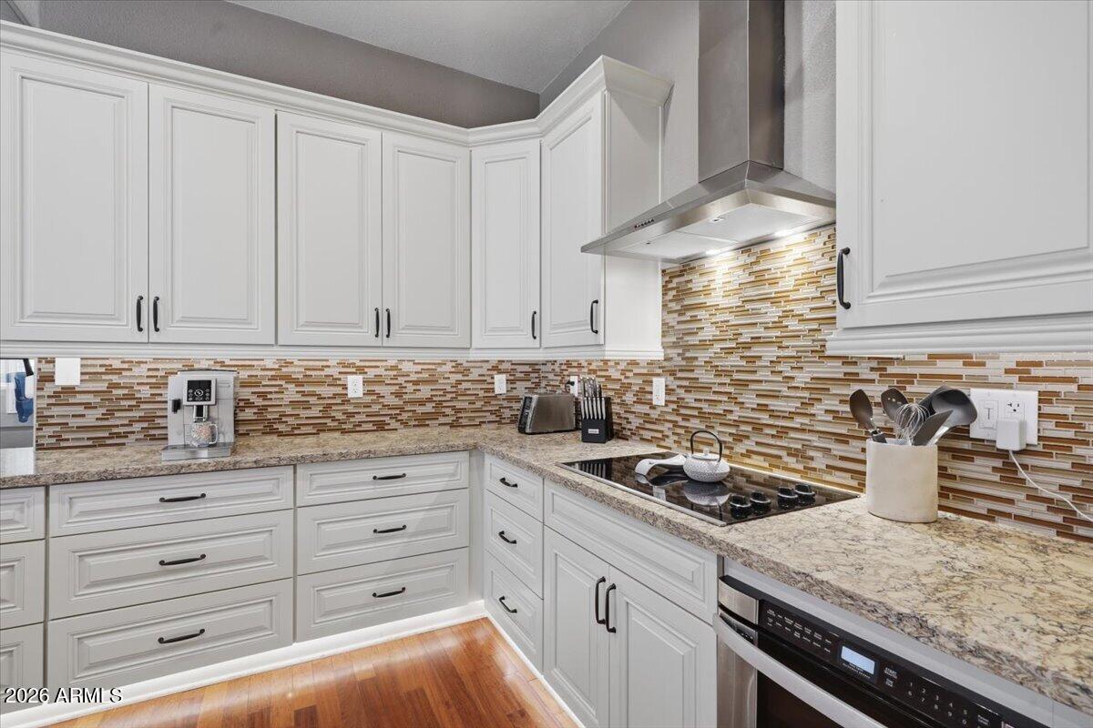 CAYMAN SQUARE UNIT 1 - Residential