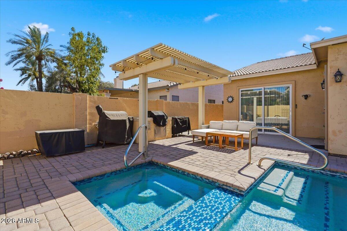 CAYMAN SQUARE UNIT 1 - Residential