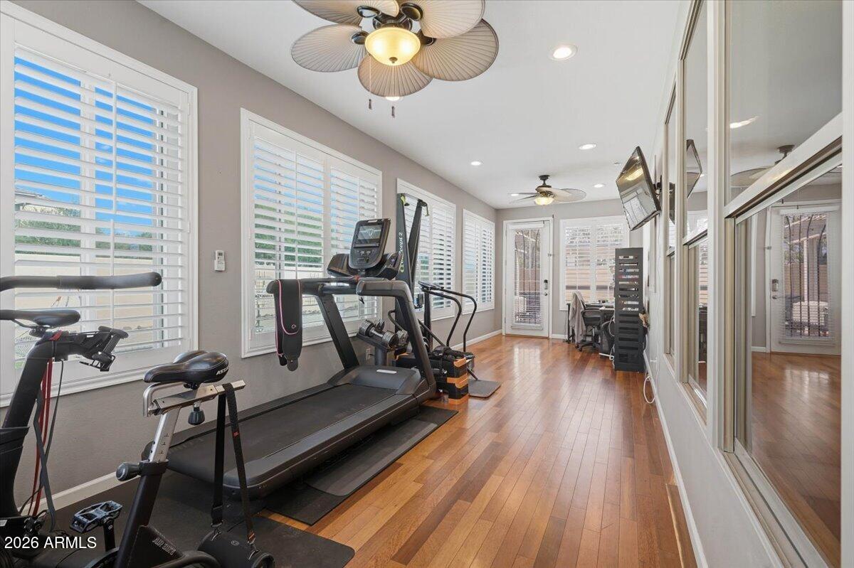 CAYMAN SQUARE UNIT 1 - Residential