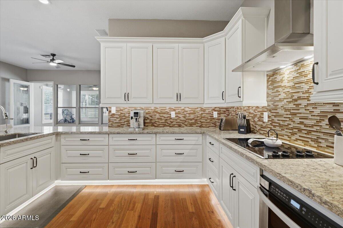 CAYMAN SQUARE UNIT 1 - Residential