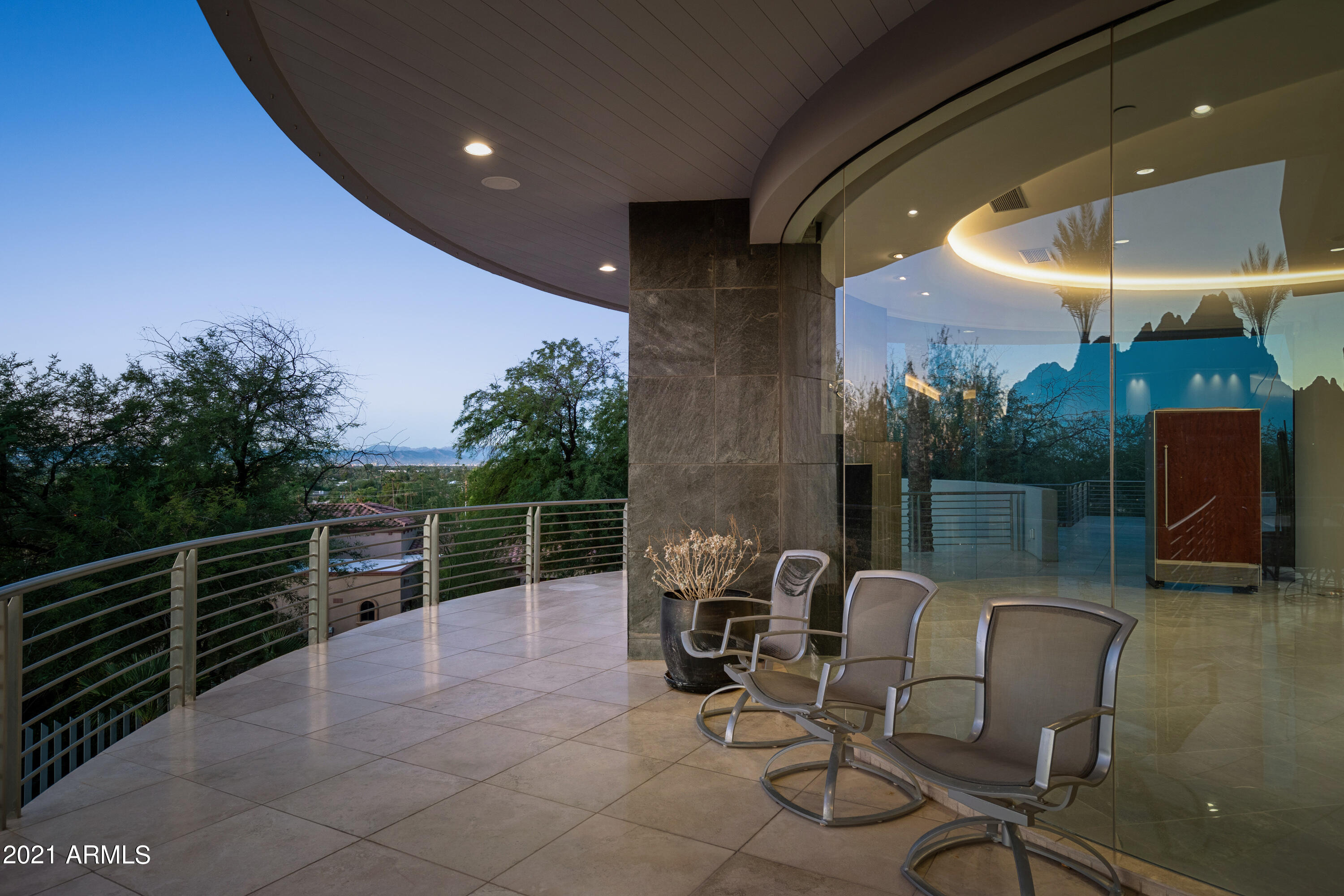 SANCTUARY - Residential