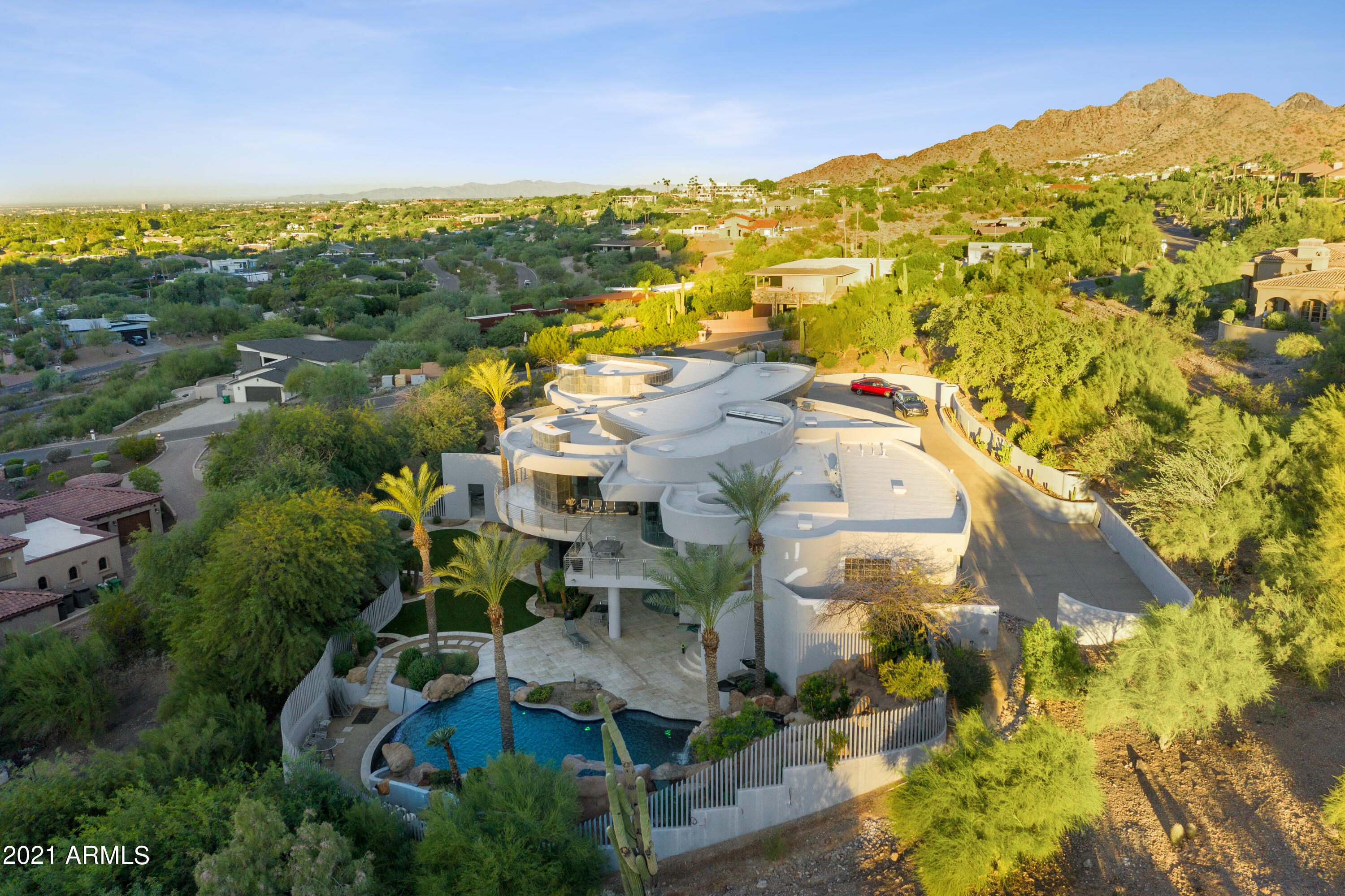 SANCTUARY - Residential