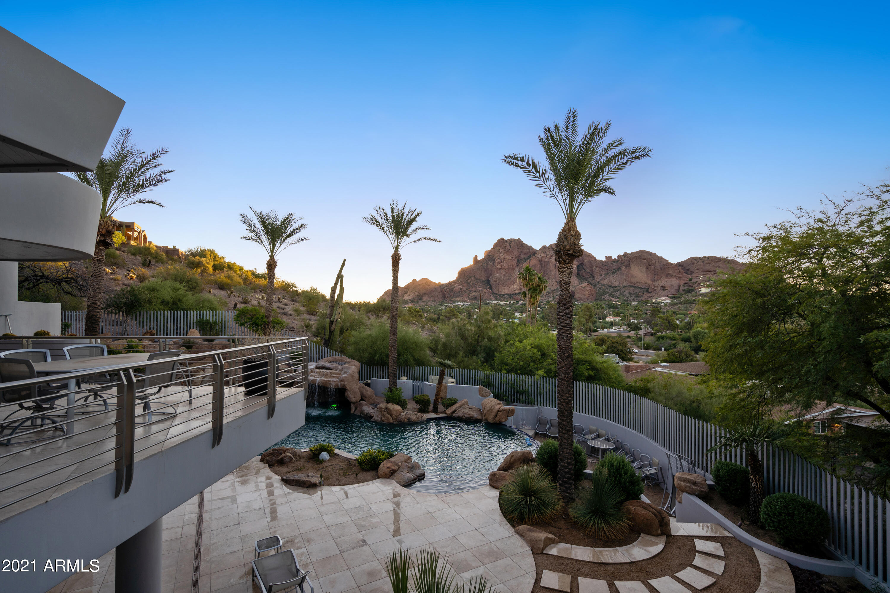 SANCTUARY - Residential