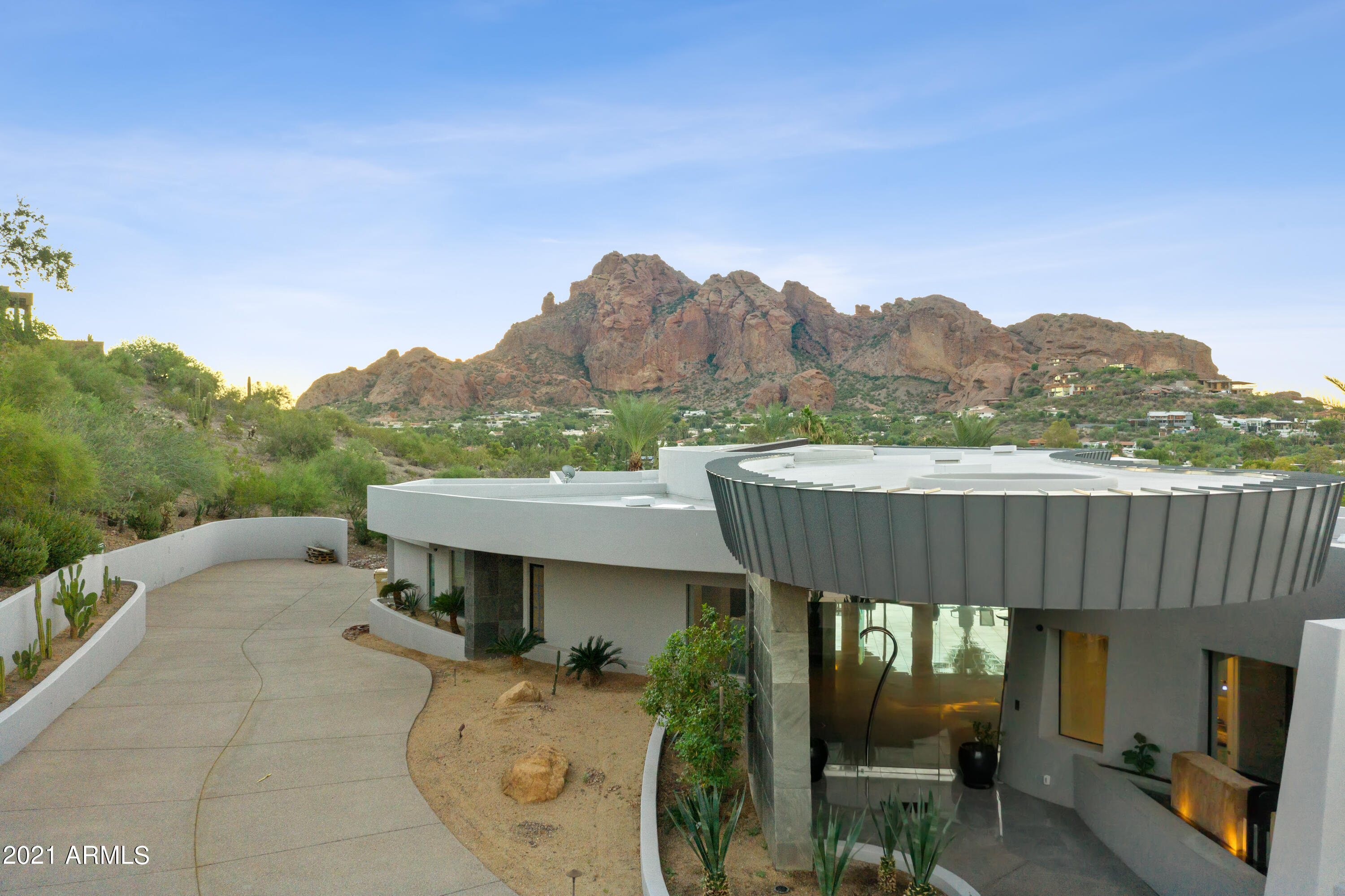 SANCTUARY - Residential