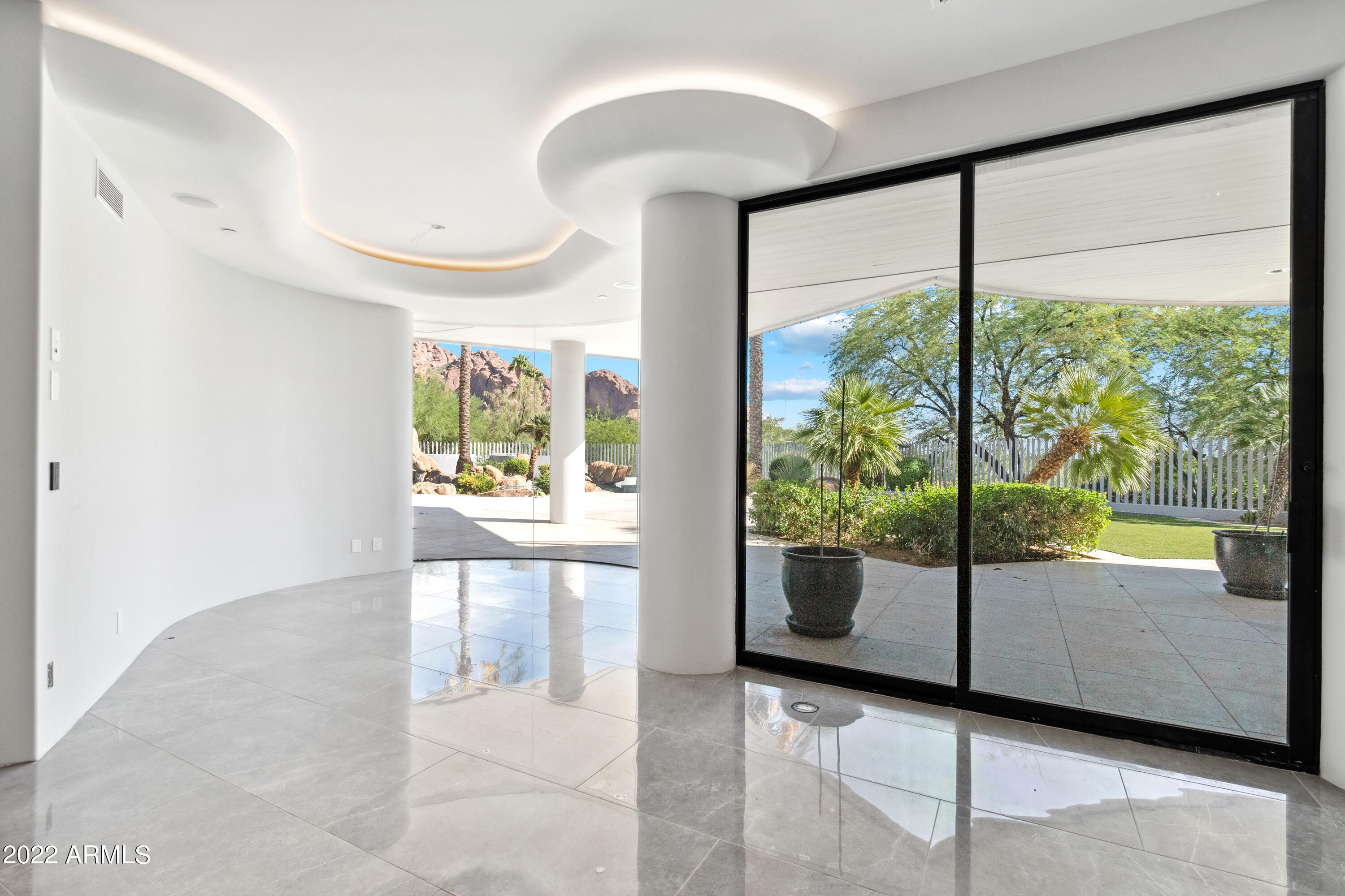 SANCTUARY - Residential