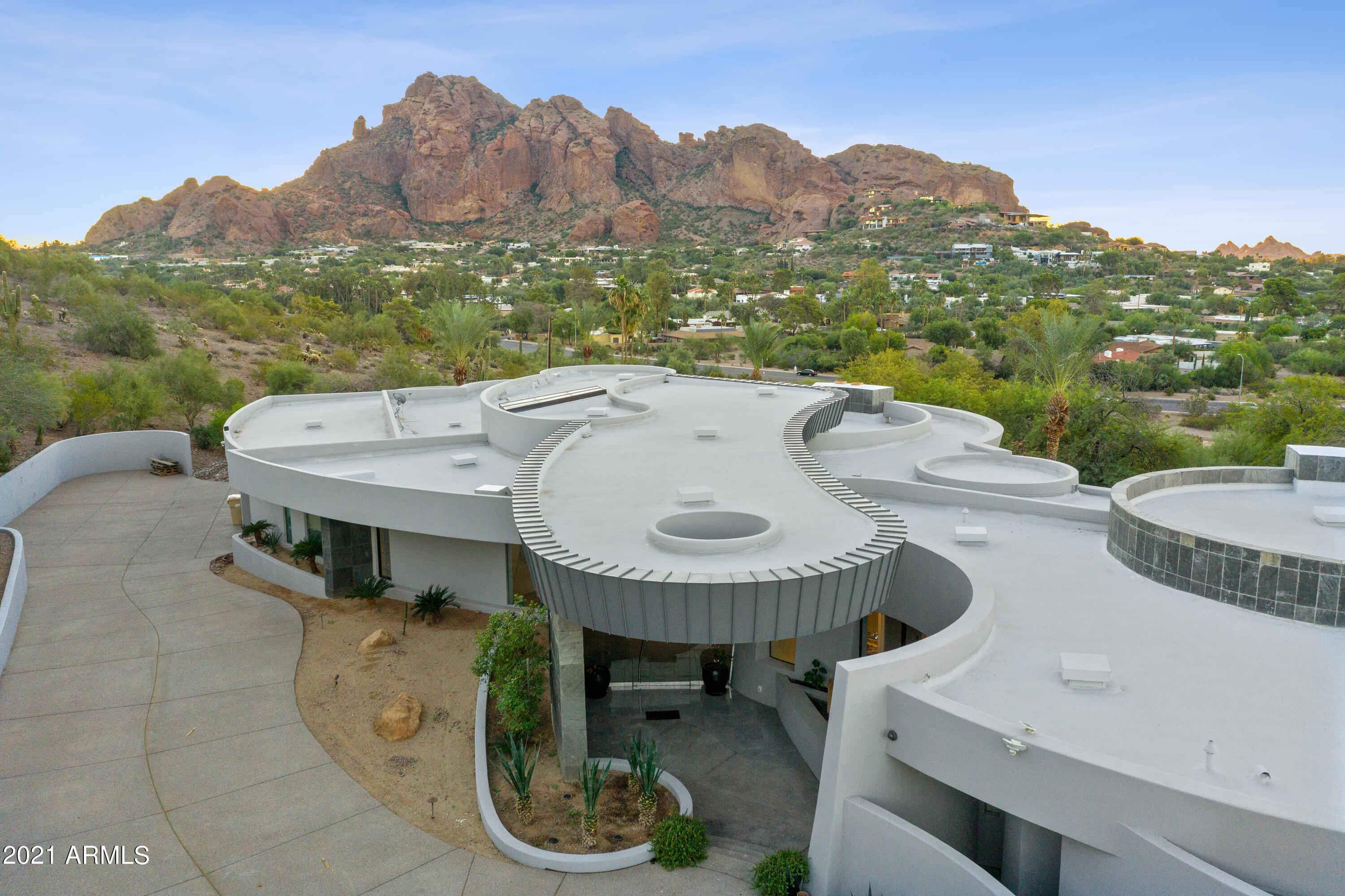 SANCTUARY - Residential