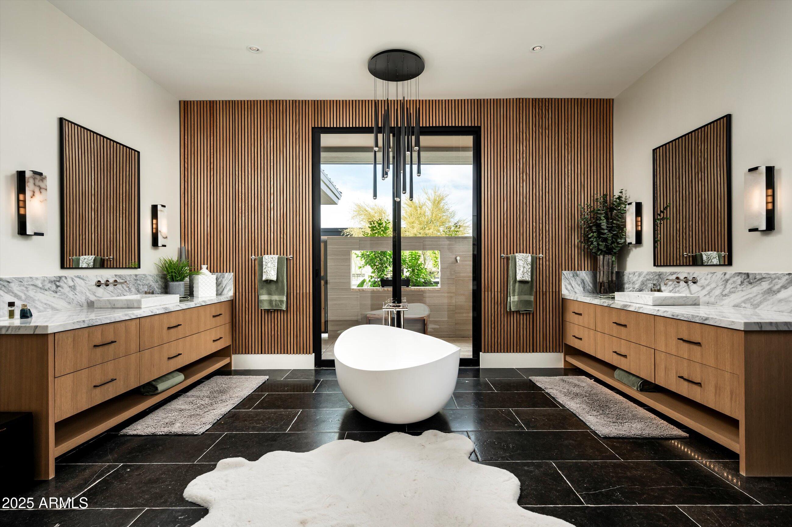 WHISPER ROCK - Residential