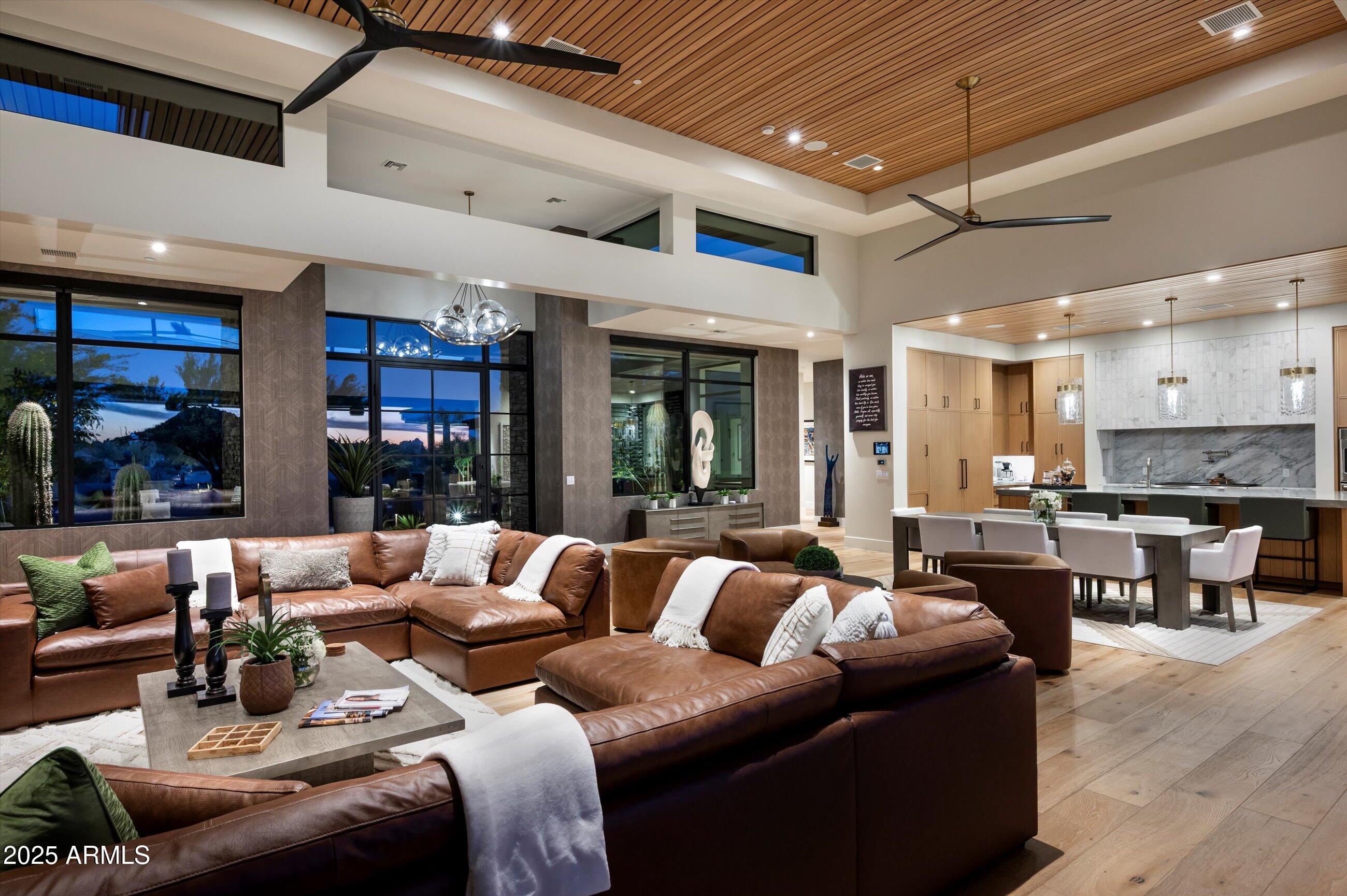 WHISPER ROCK - Residential