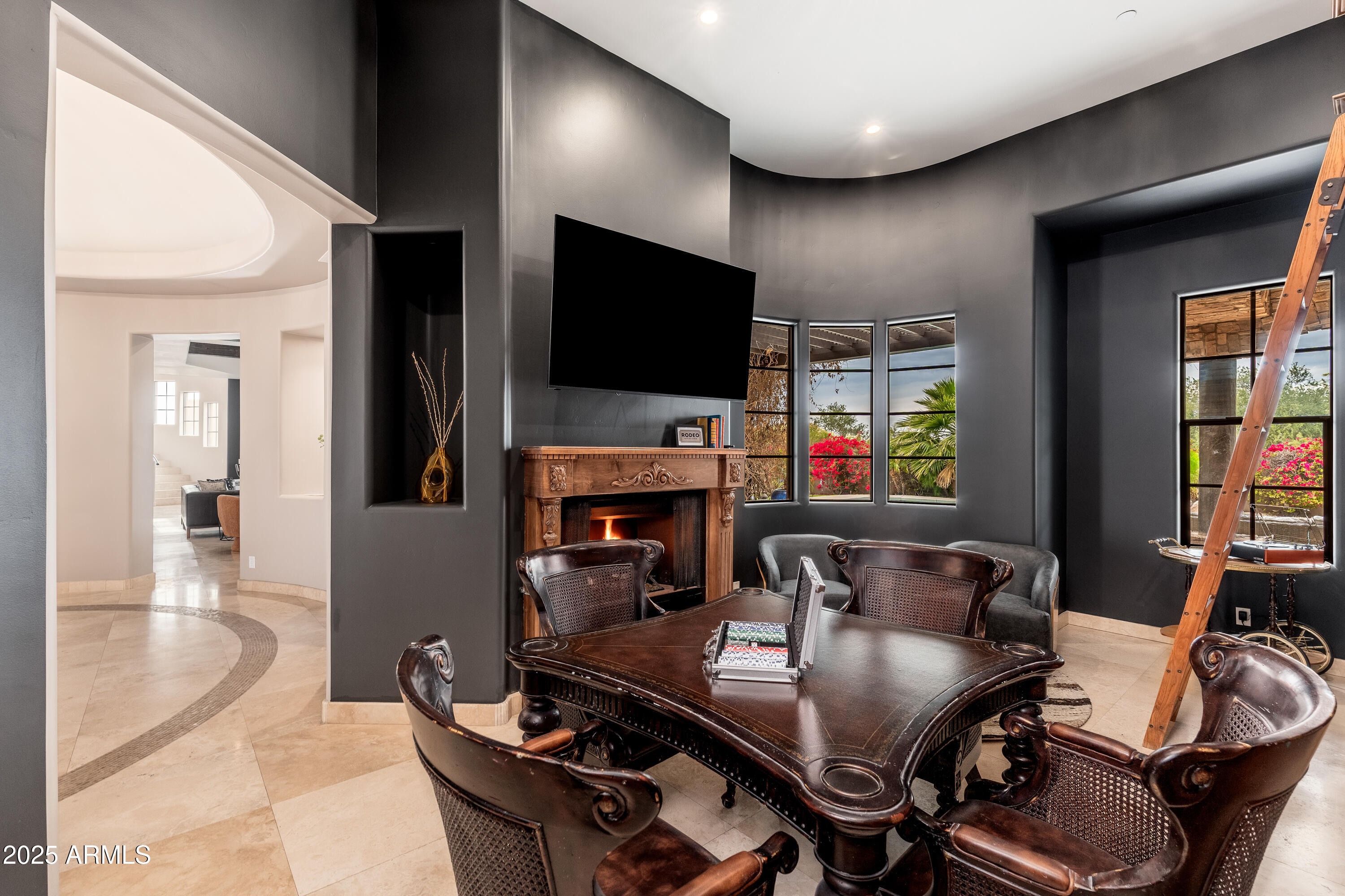 PINNACLE PARADISE - Residential