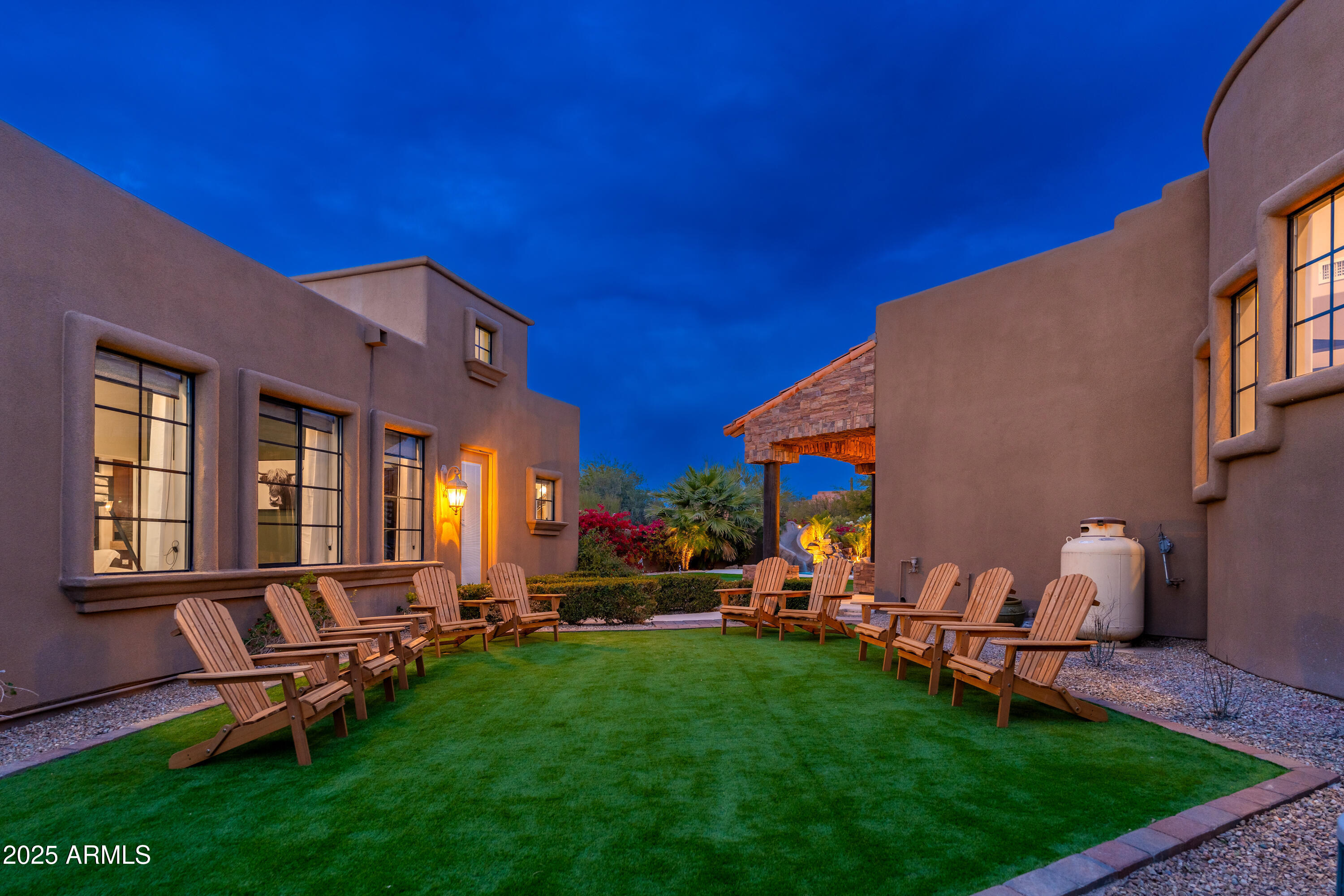PINNACLE PARADISE - Residential