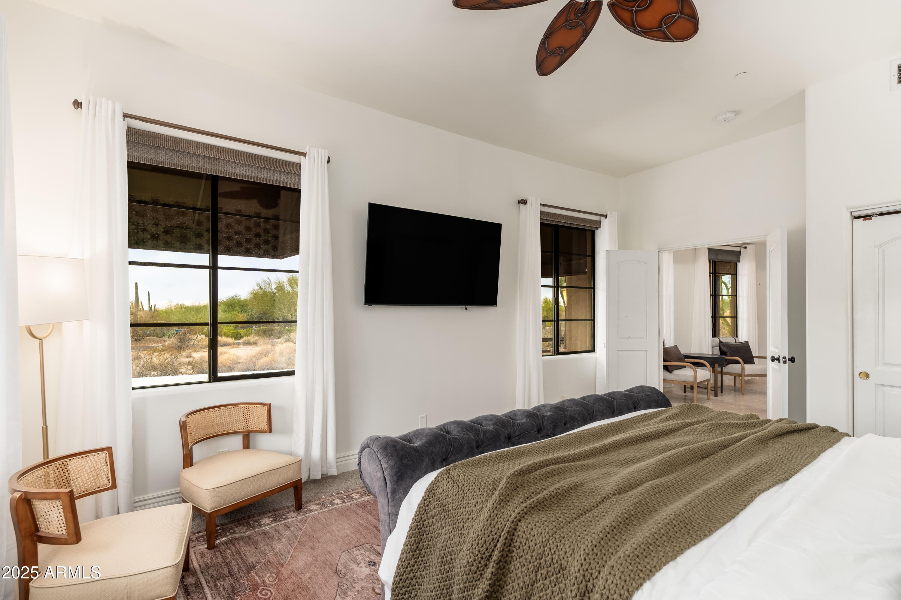 PINNACLE PARADISE - Residential