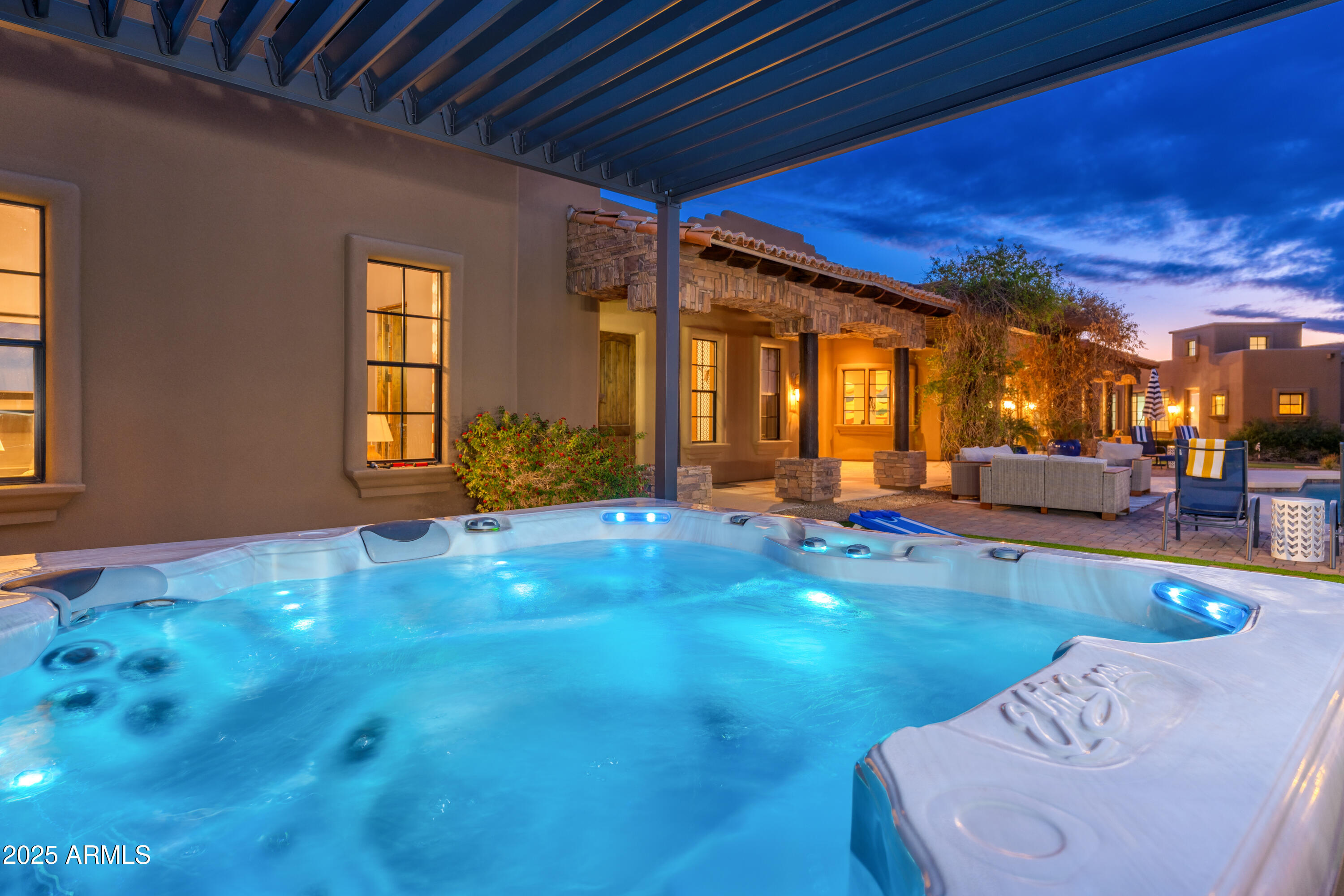 PINNACLE PARADISE - Residential