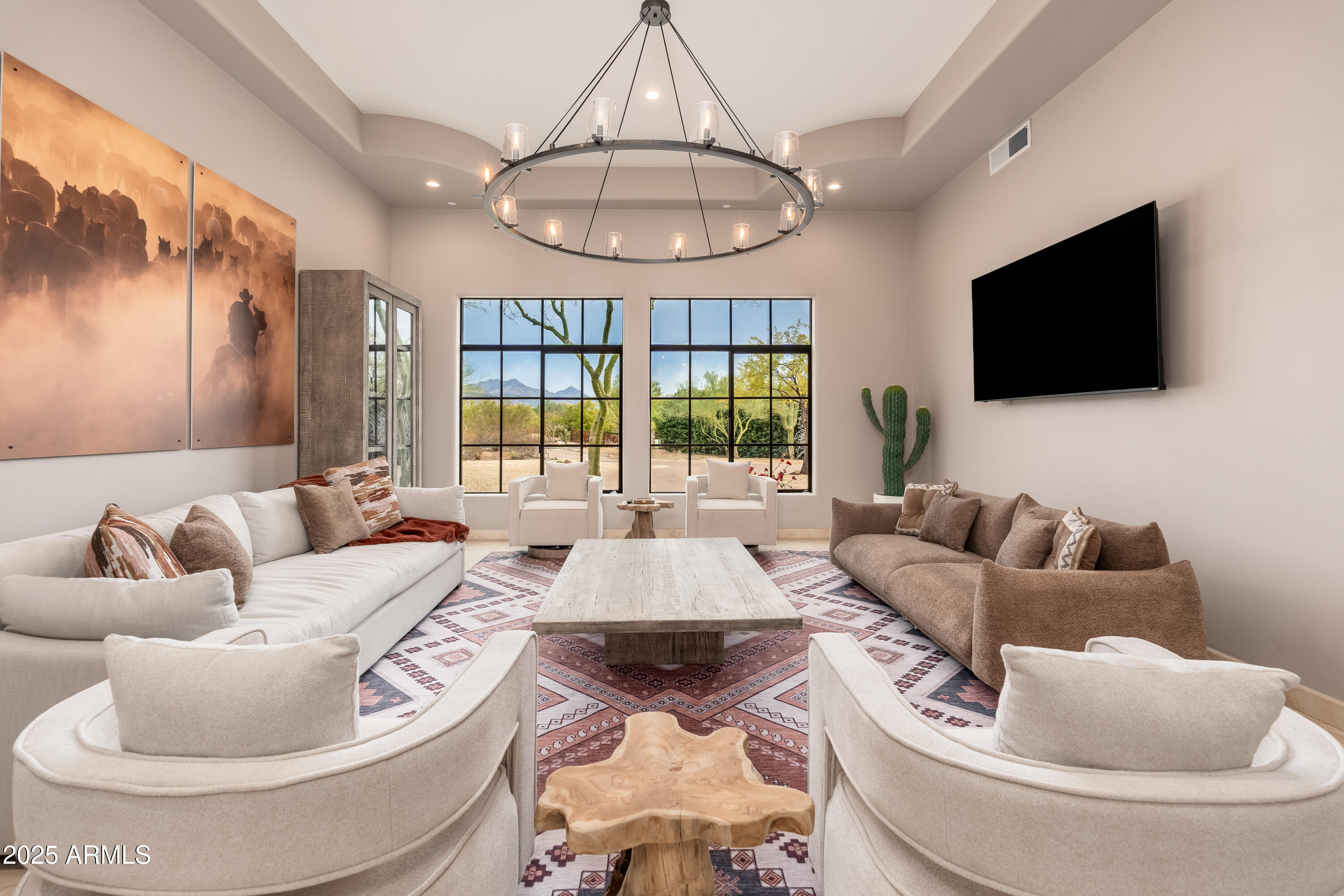 PINNACLE PARADISE - Residential
