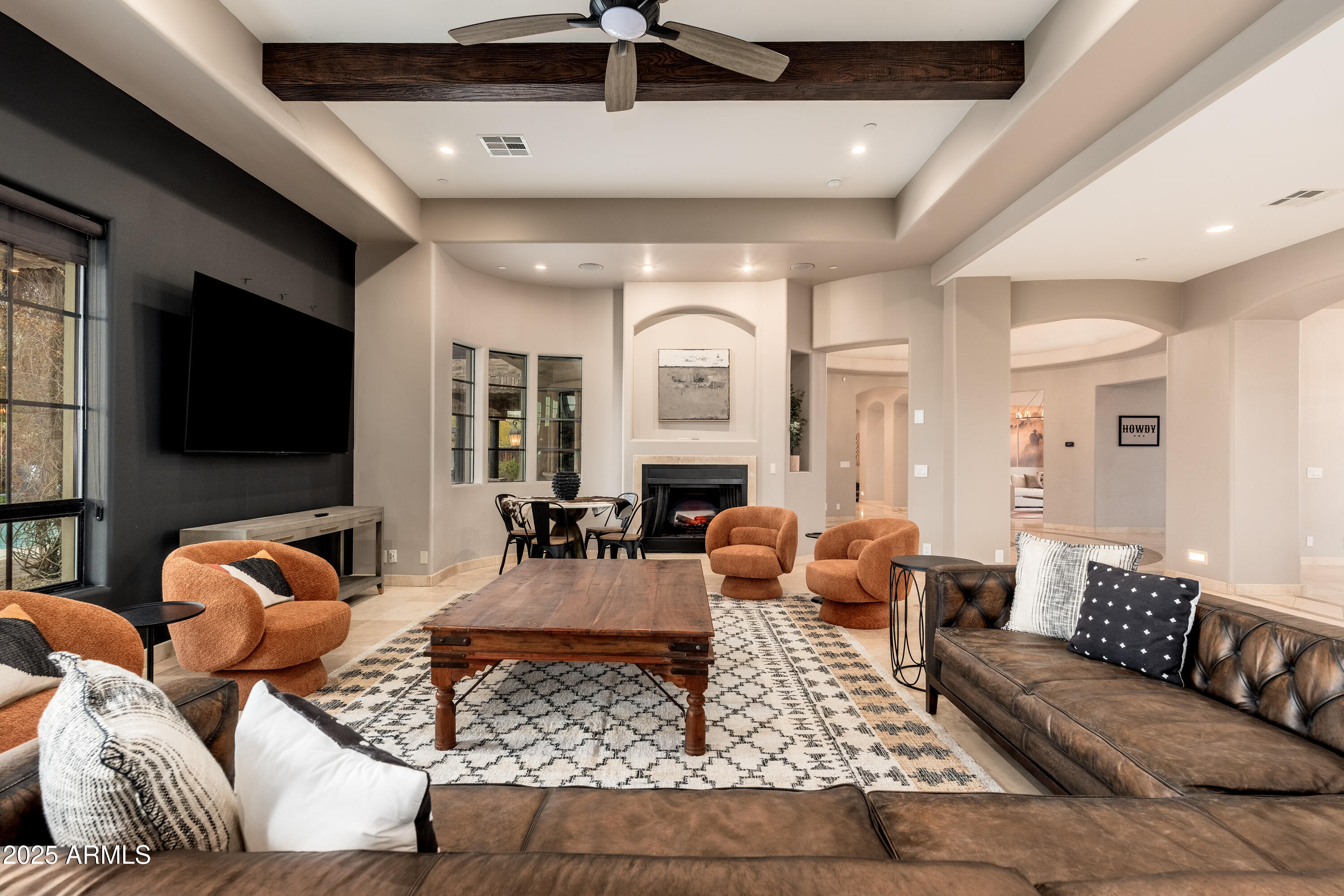 PINNACLE PARADISE - Residential