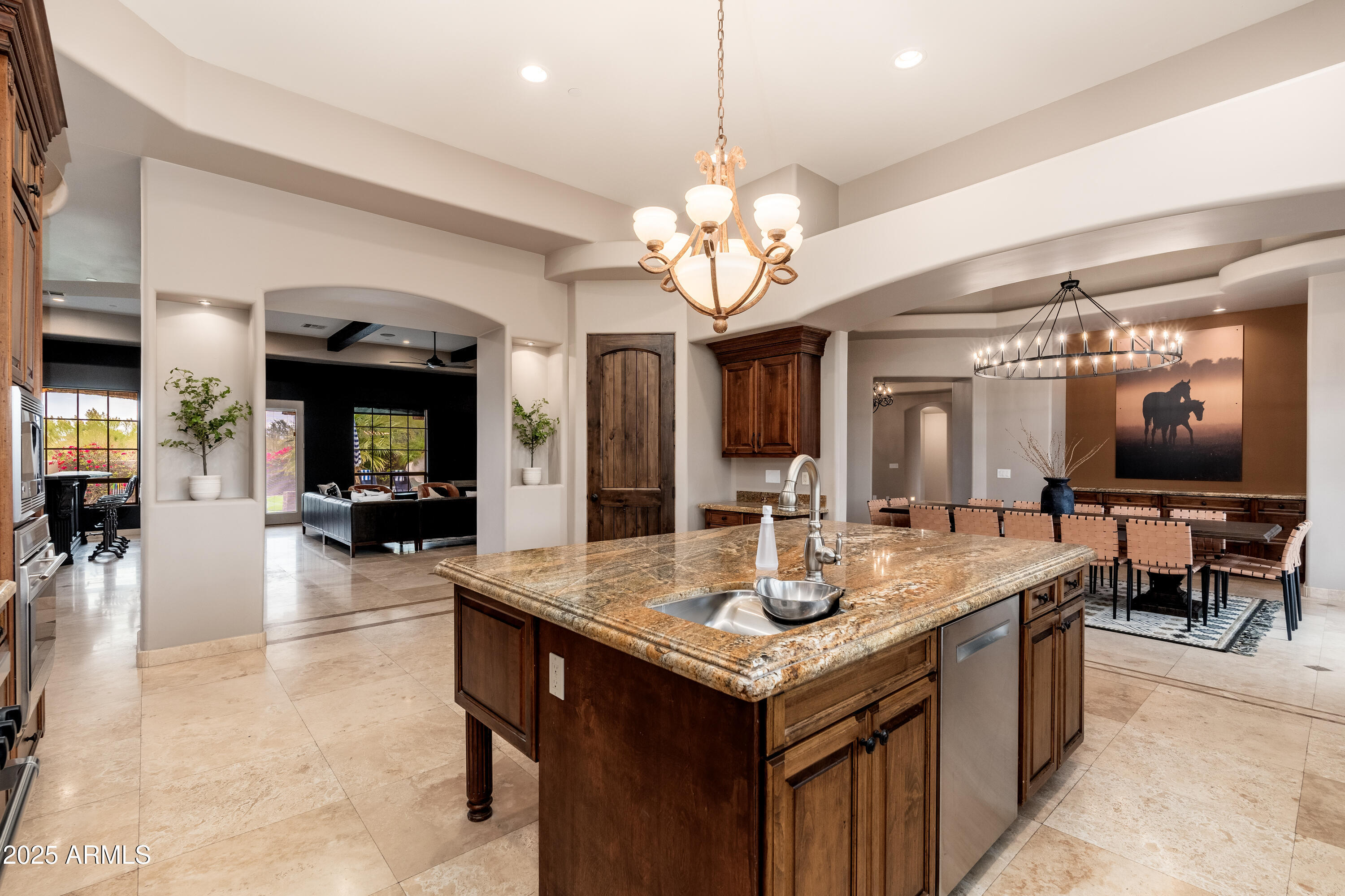 PINNACLE PARADISE - Residential