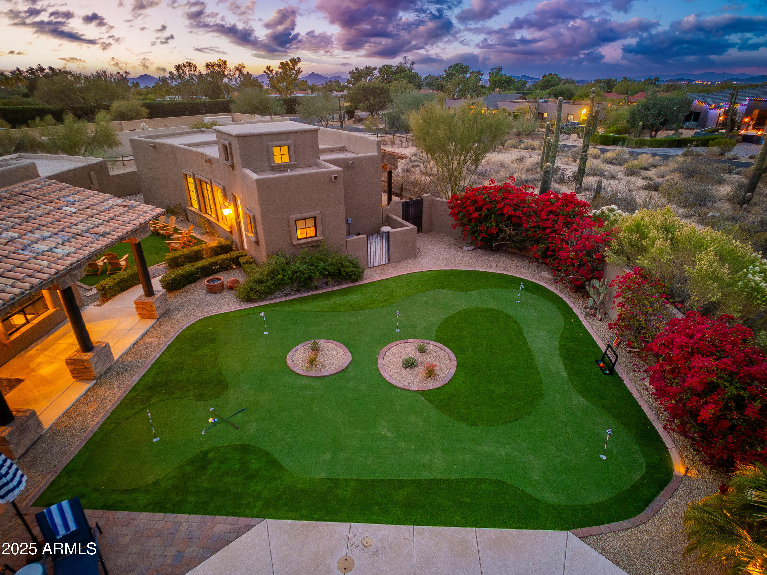 PINNACLE PARADISE - Residential
