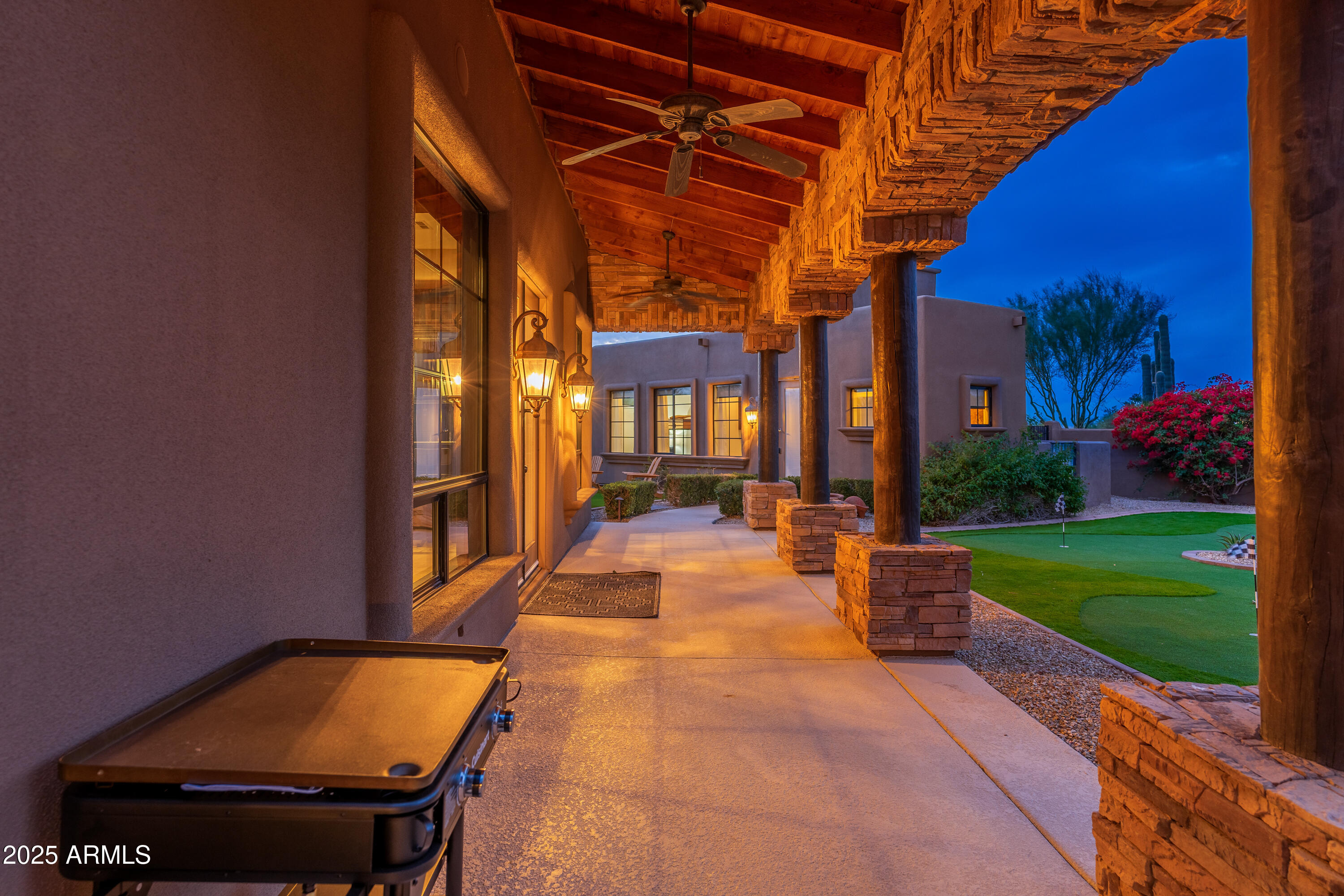 PINNACLE PARADISE - Residential