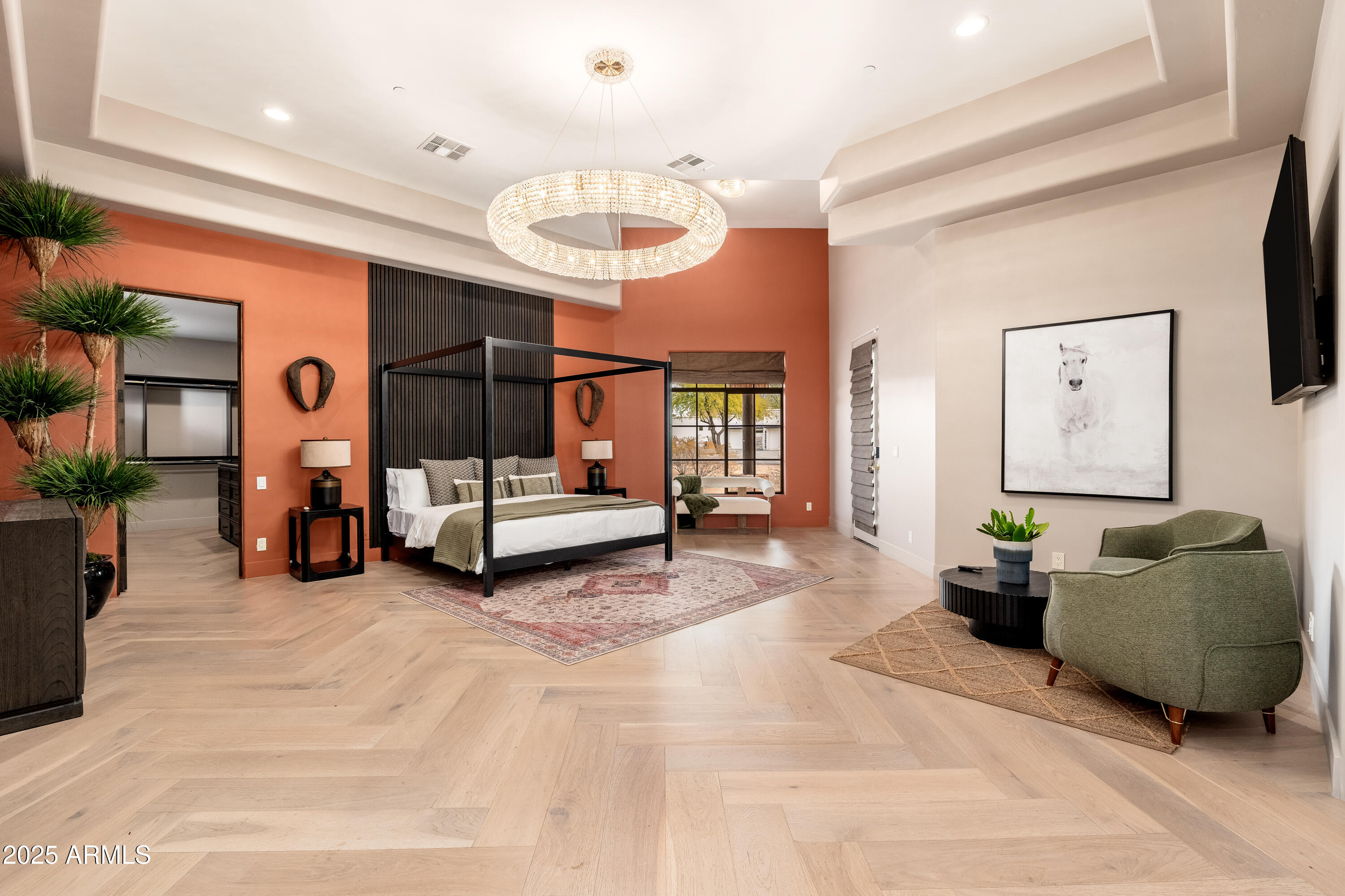 PINNACLE PARADISE - Residential