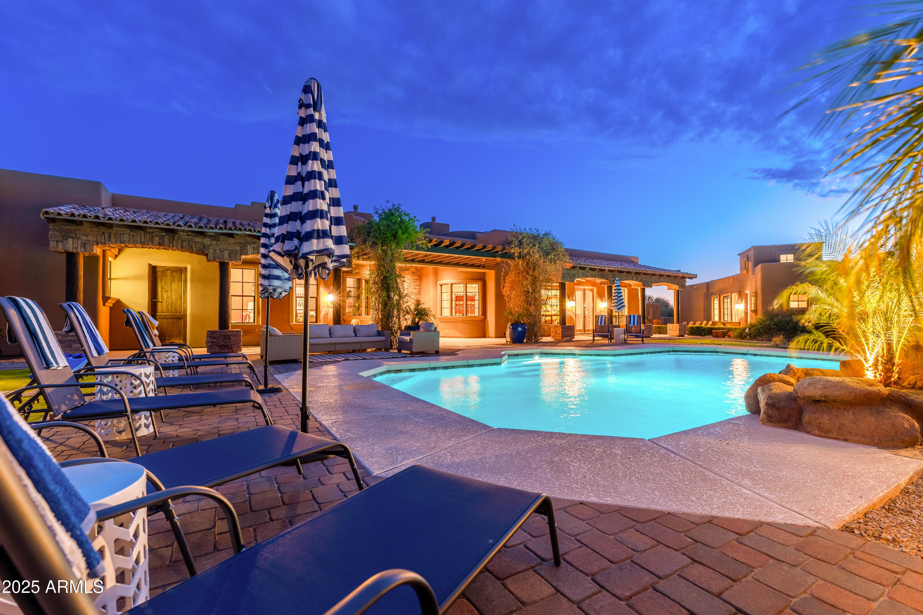PINNACLE PARADISE - Residential