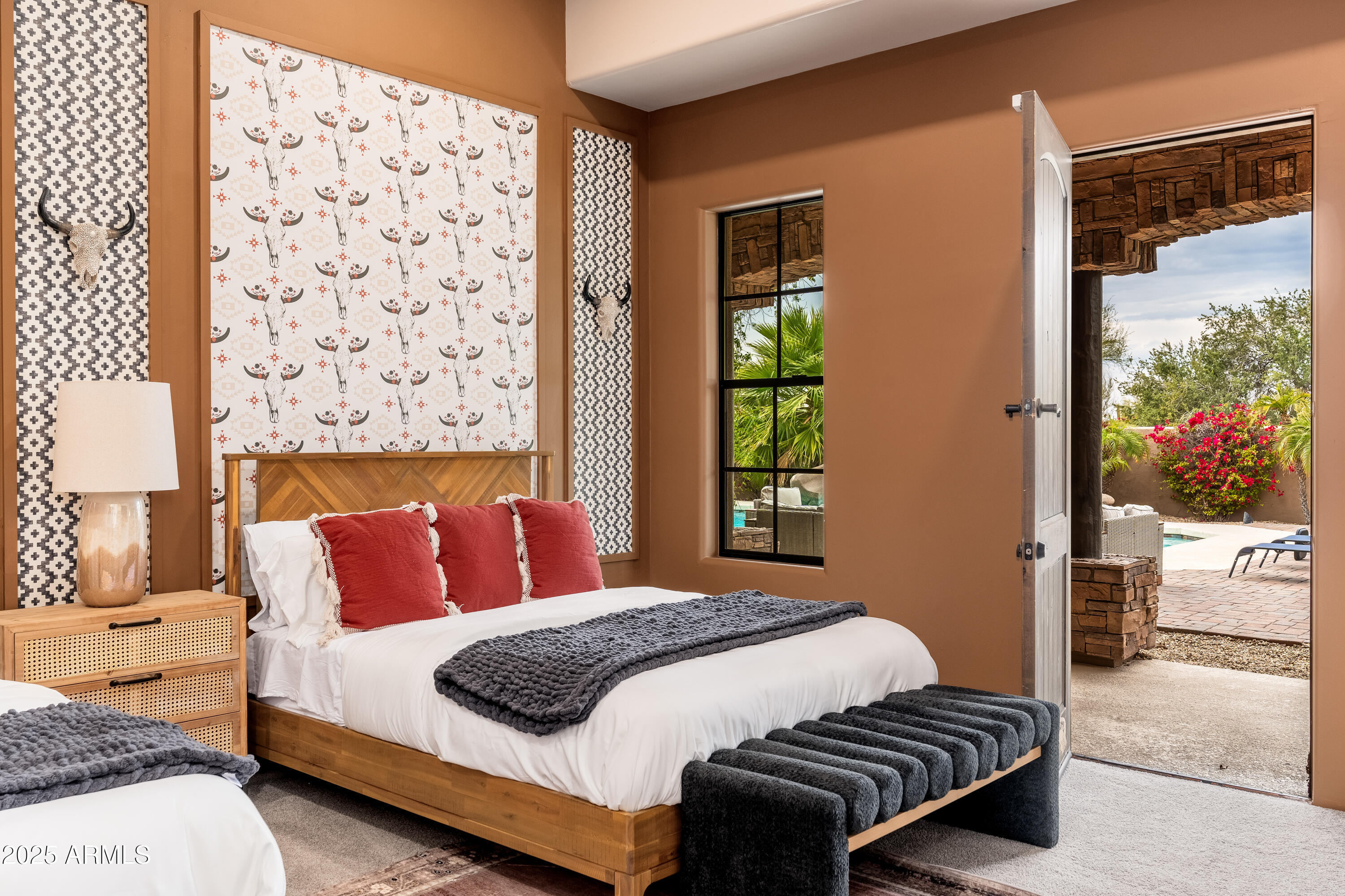 PINNACLE PARADISE - Residential