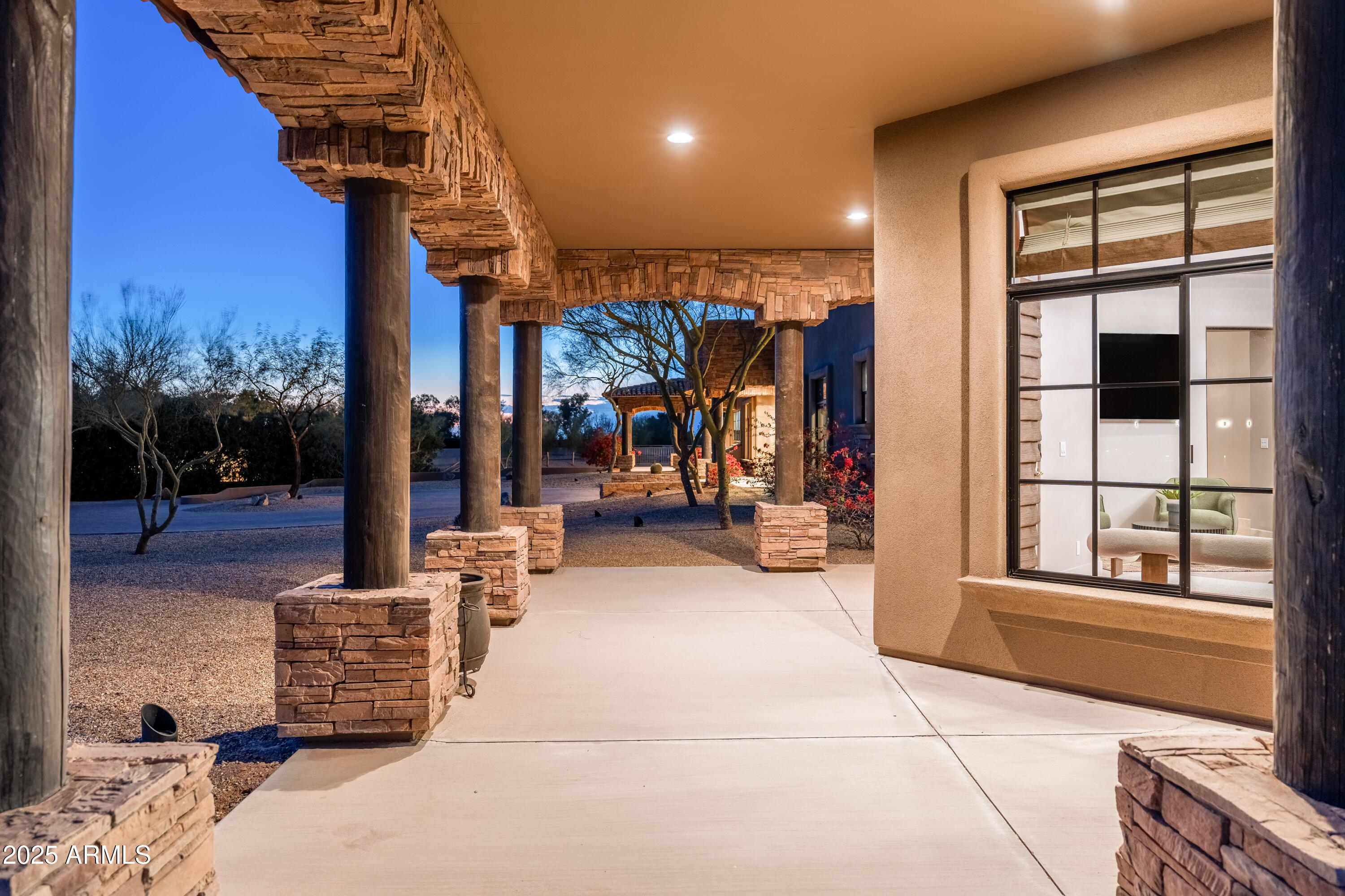 PINNACLE PARADISE - Residential