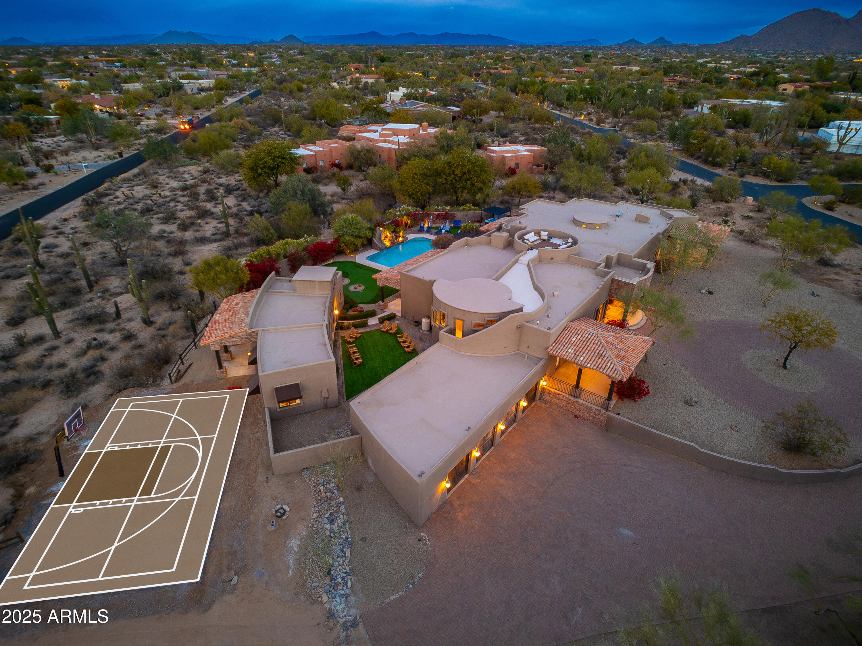 PINNACLE PARADISE - Residential