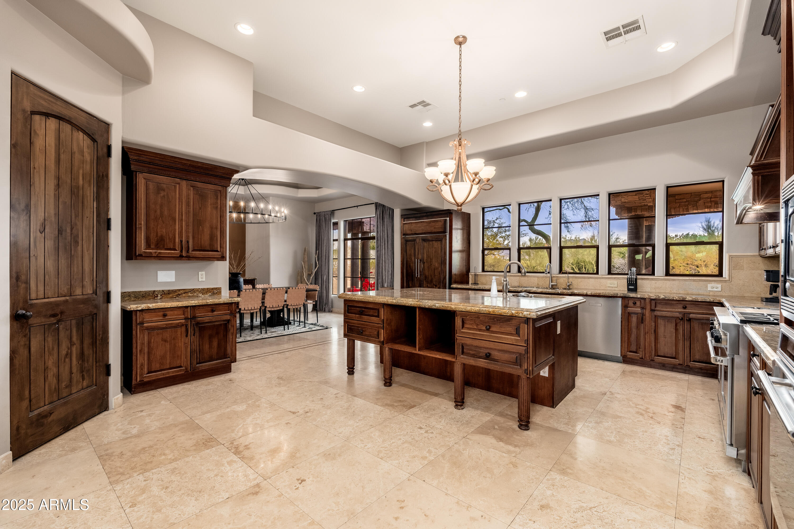 PINNACLE PARADISE - Residential