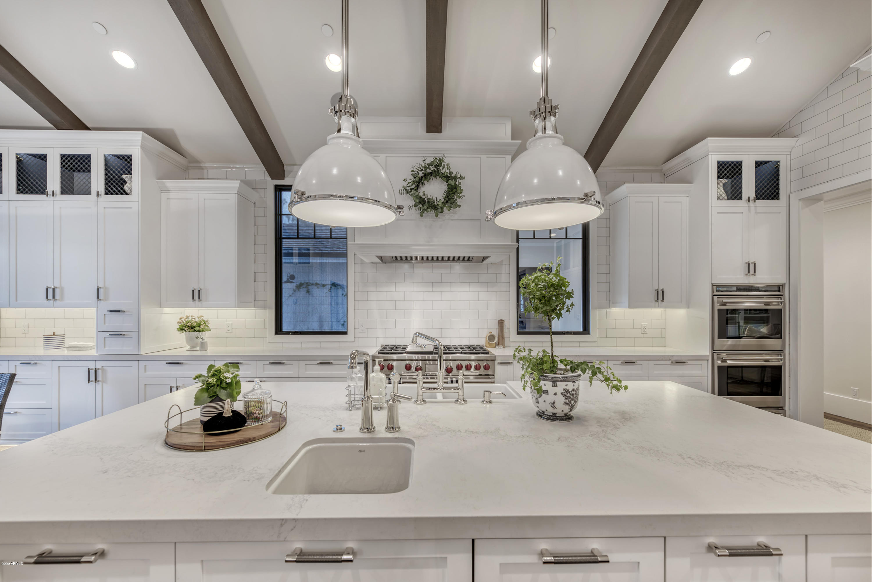 WHITE GATES - Residential