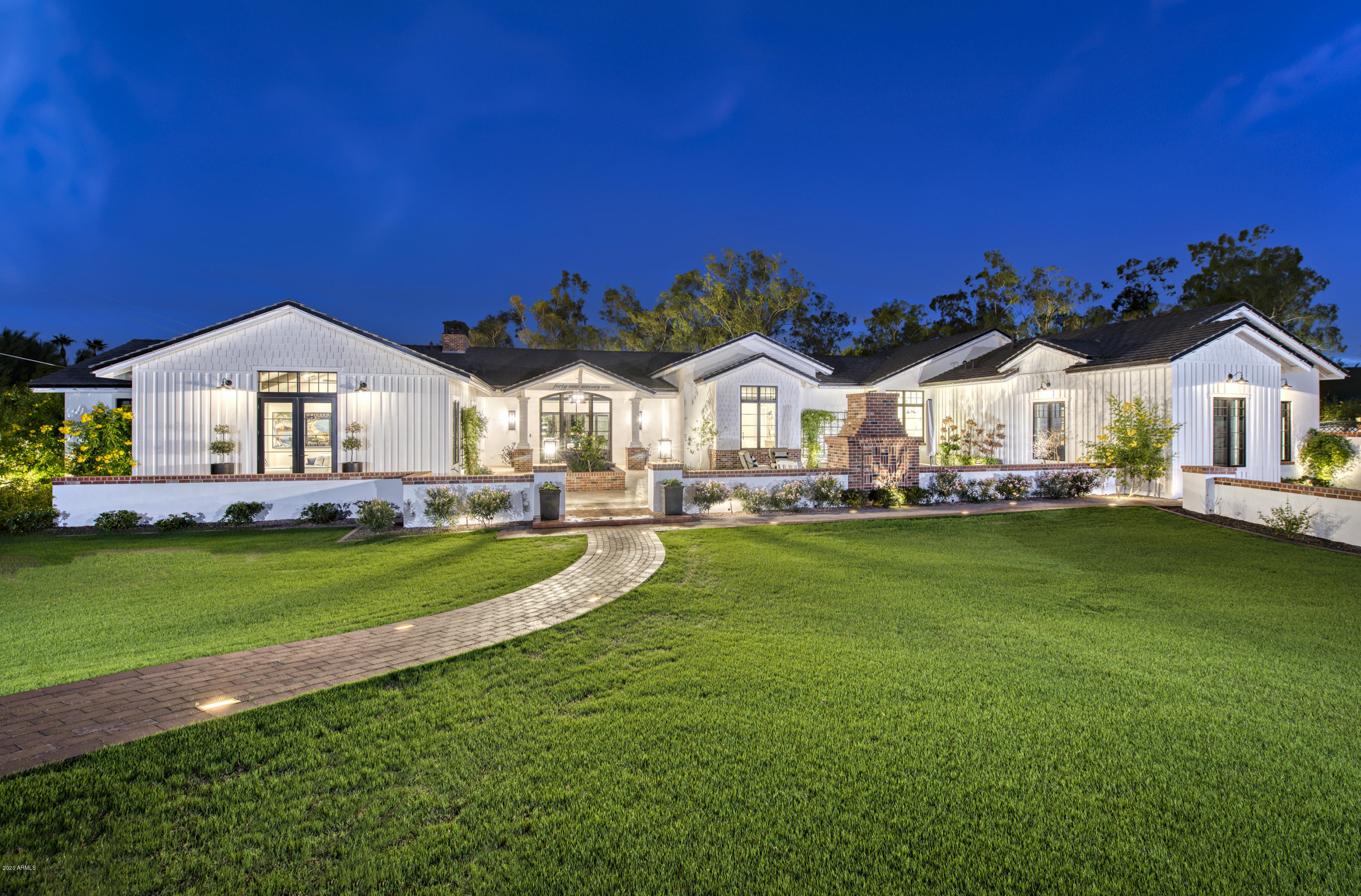 WHITE GATES - Residential